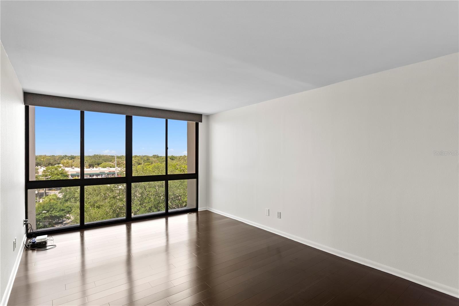 Image 26 of 50 For 3301 Bayshore Boulevard 810a