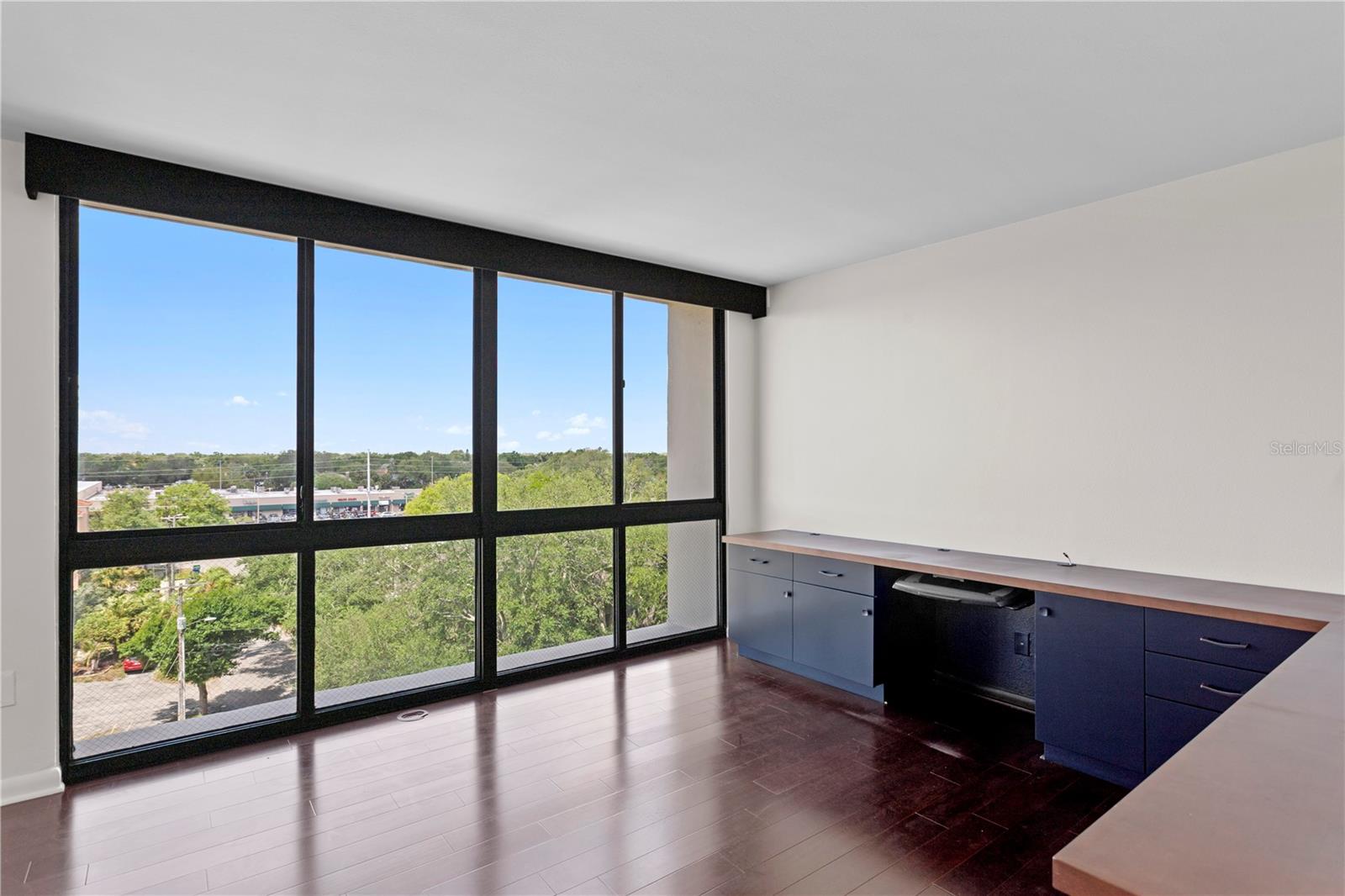 Image 32 of 50 For 3301 Bayshore Boulevard 810a