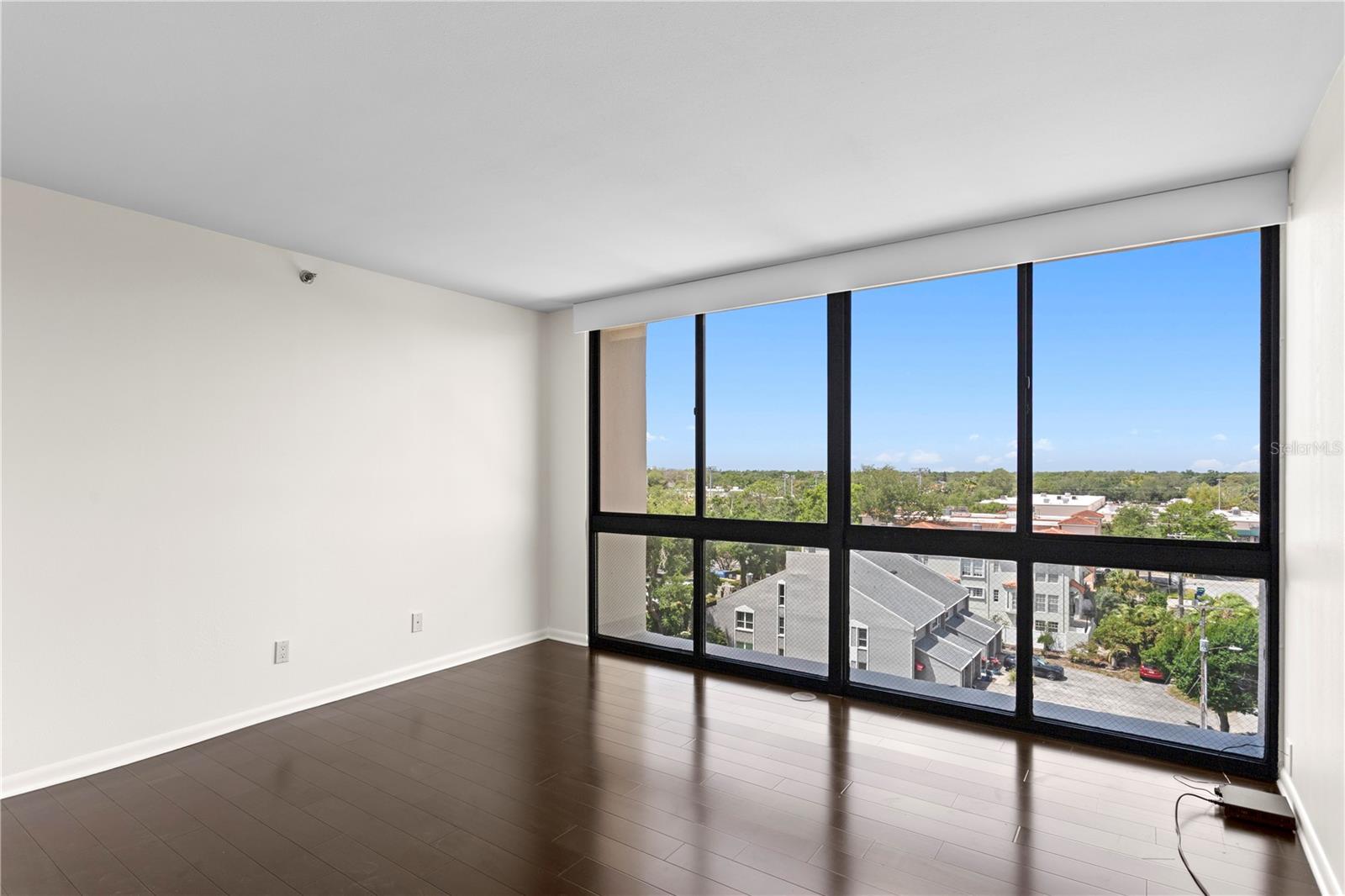 Image 35 of 50 For 3301 Bayshore Boulevard 810a