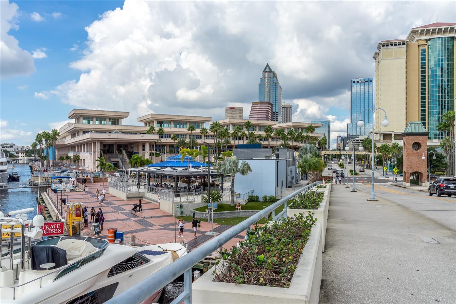 Image 48 of 50 For 3301 Bayshore Boulevard 810a