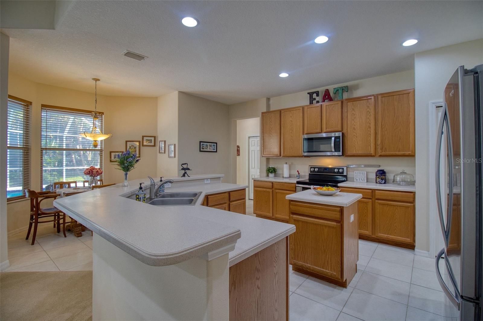 Image 14 of 52 For 2206 Highland Woods Drive