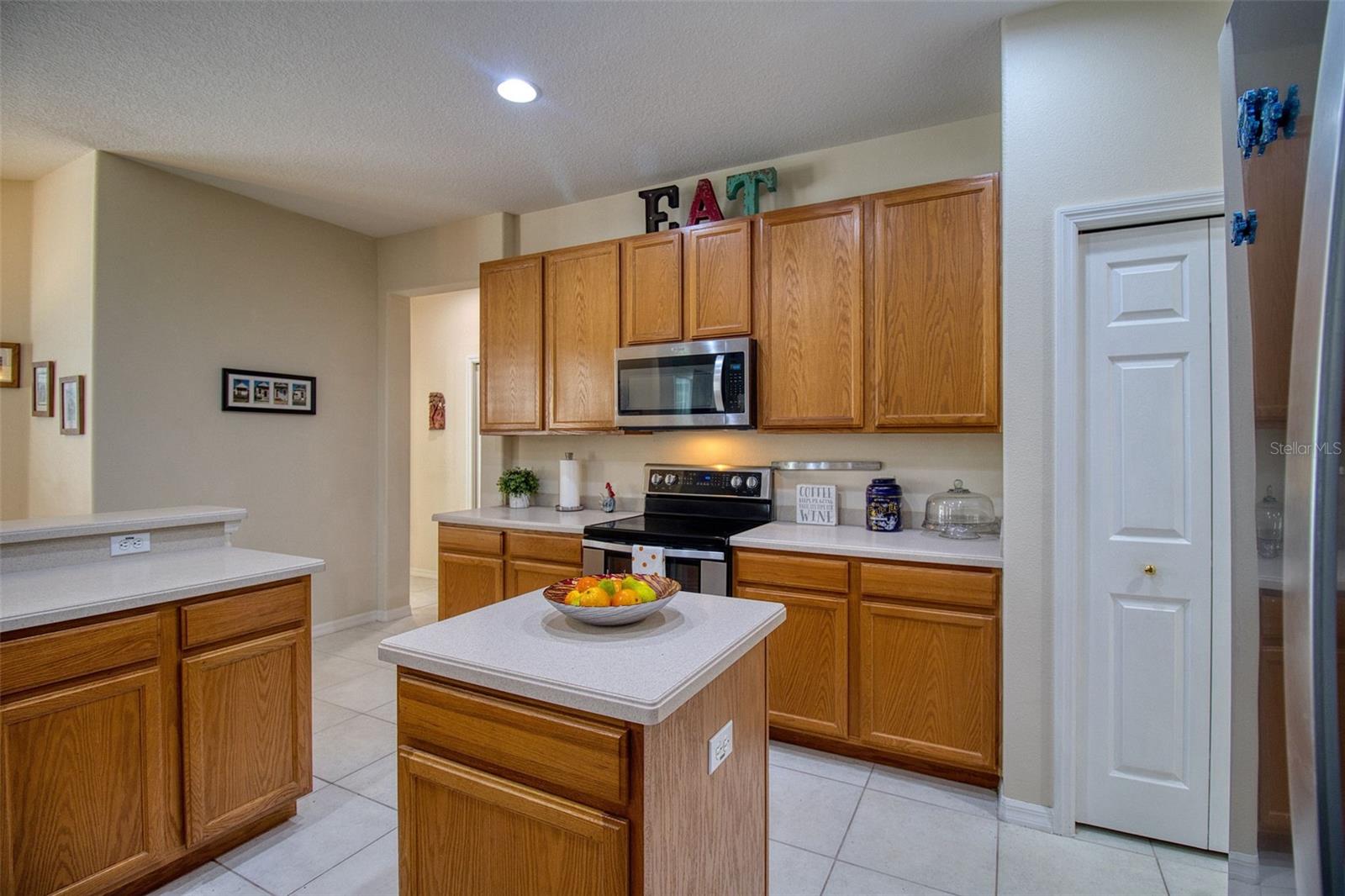 Image 19 of 52 For 2206 Highland Woods Drive