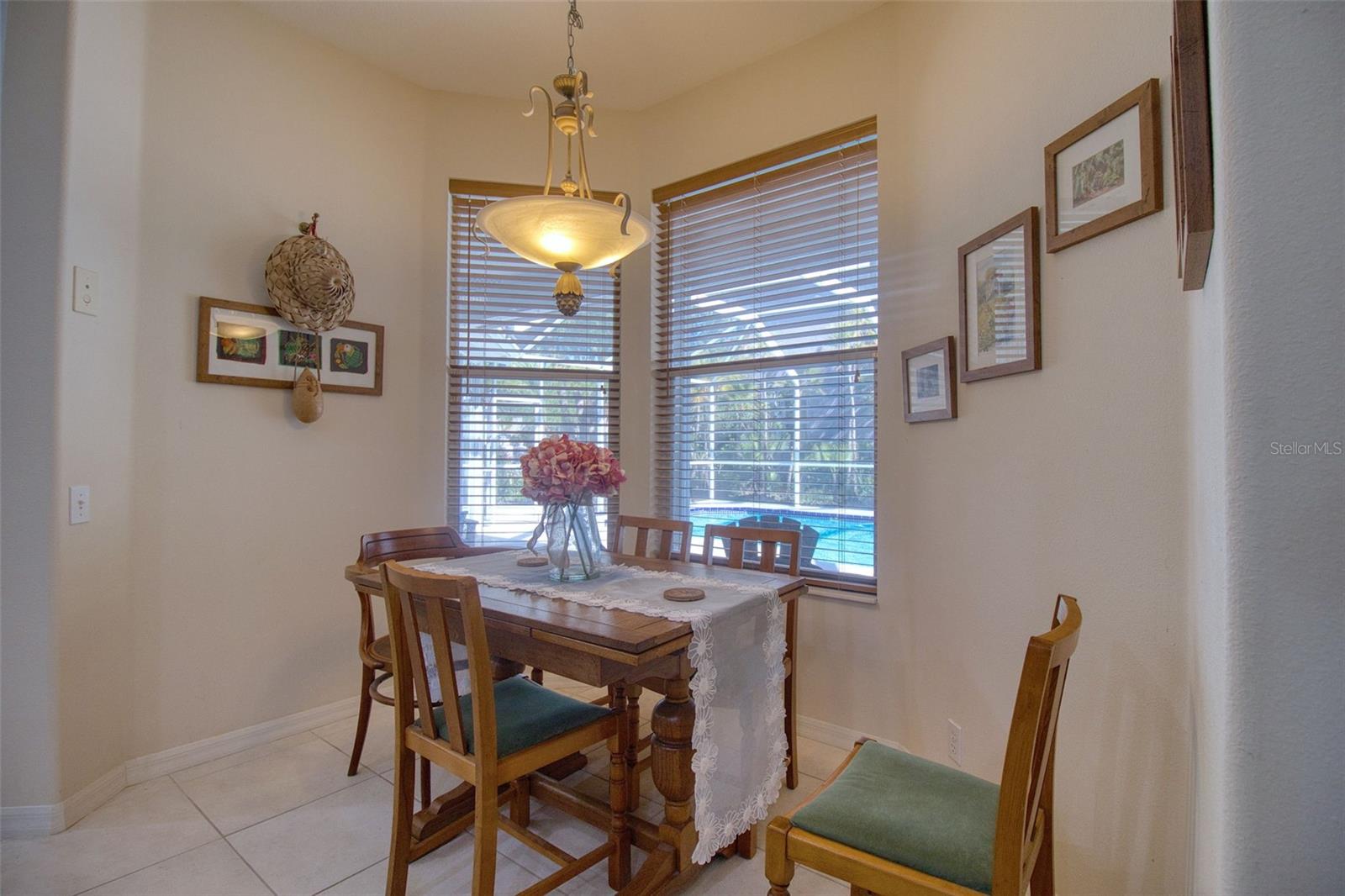 Image 29 of 52 For 2206 Highland Woods Drive