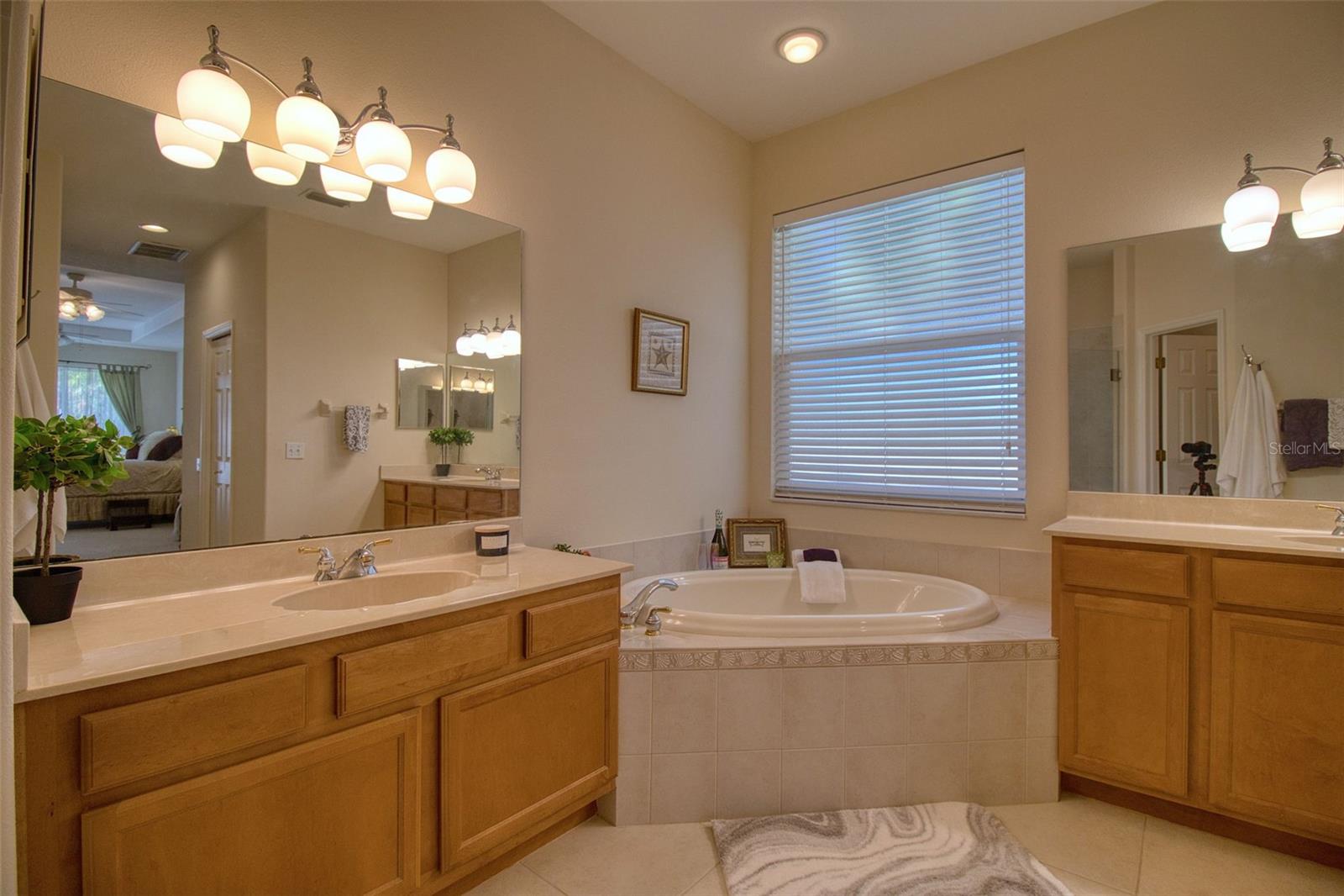 Image 35 of 52 For 2206 Highland Woods Drive