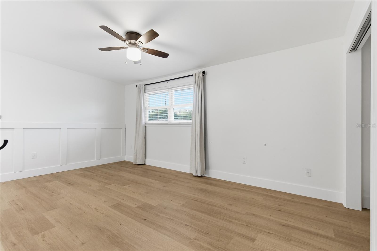 Image 20 of 46 For 327 Sunny Lane