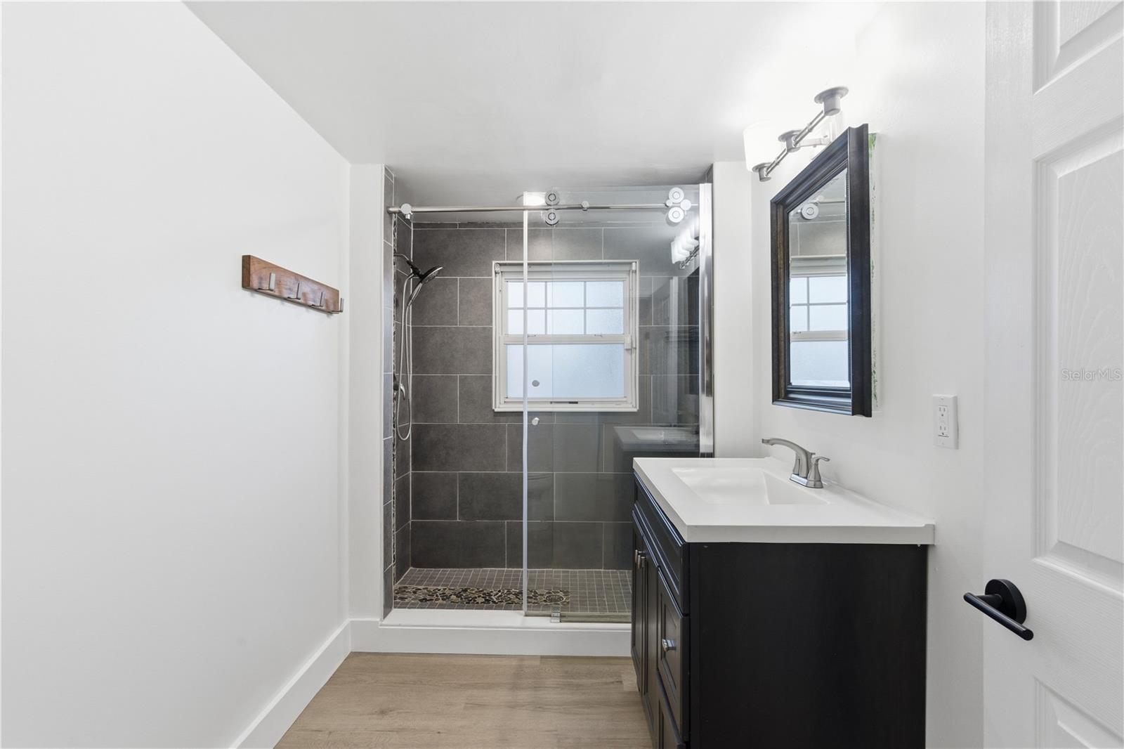 Image 26 of 46 For 327 Sunny Lane