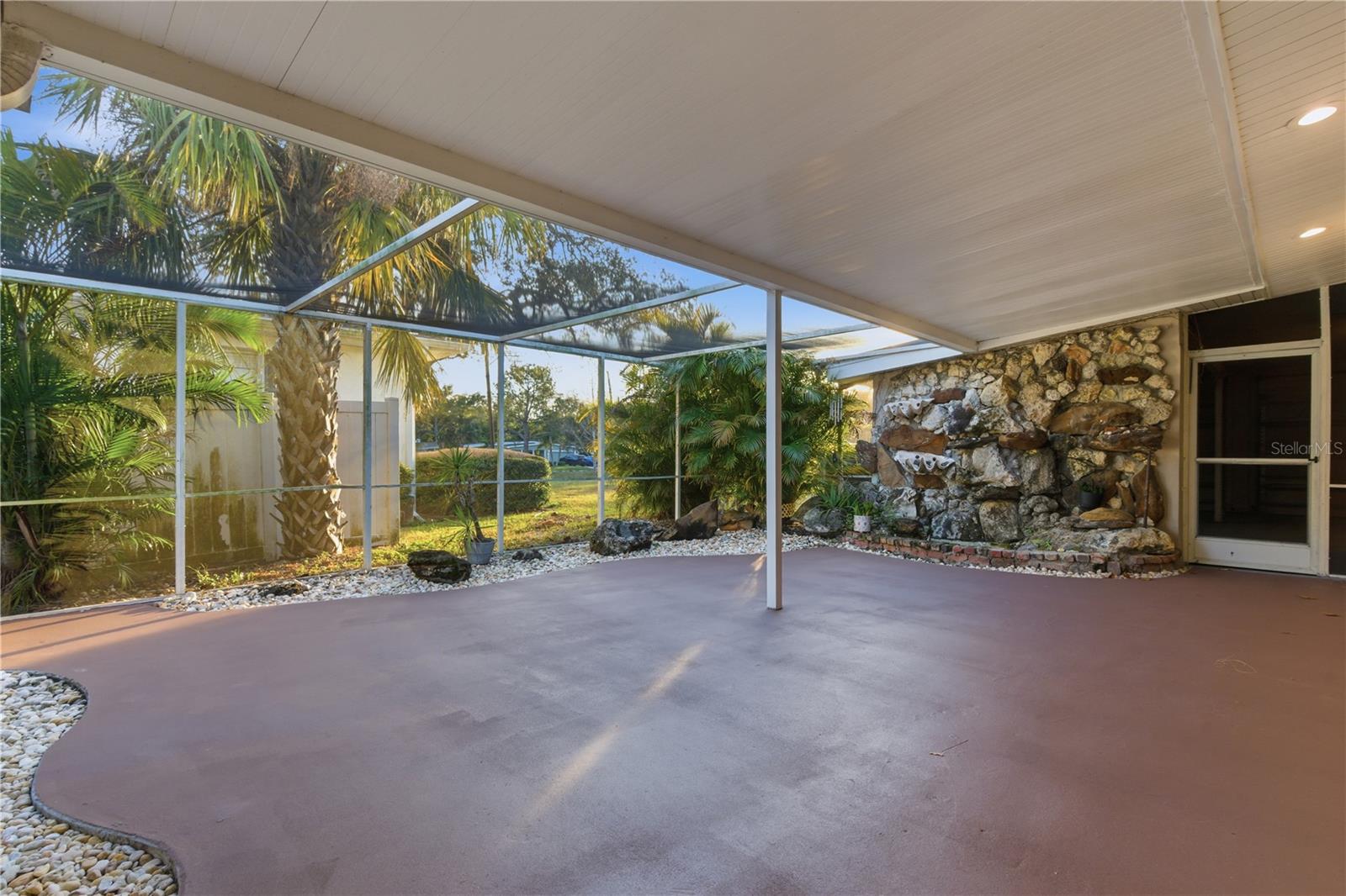 Image 29 of 46 For 327 Sunny Lane