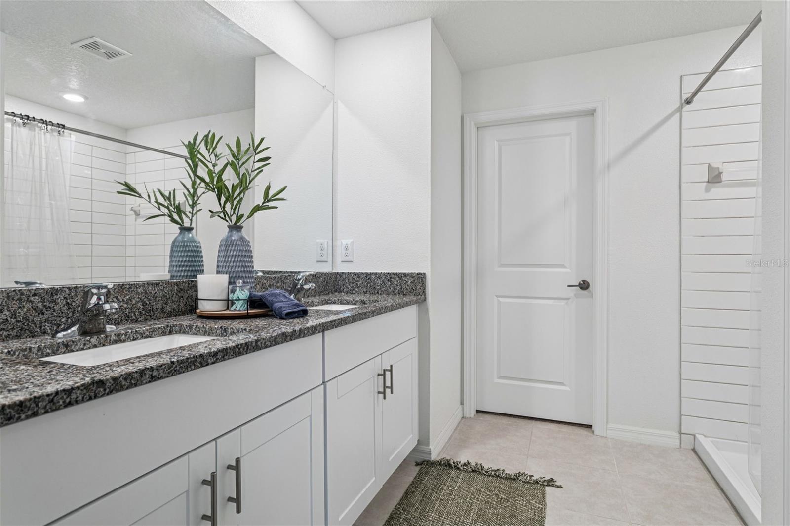 Image 22 of 34 For 11693 Lavender Loop