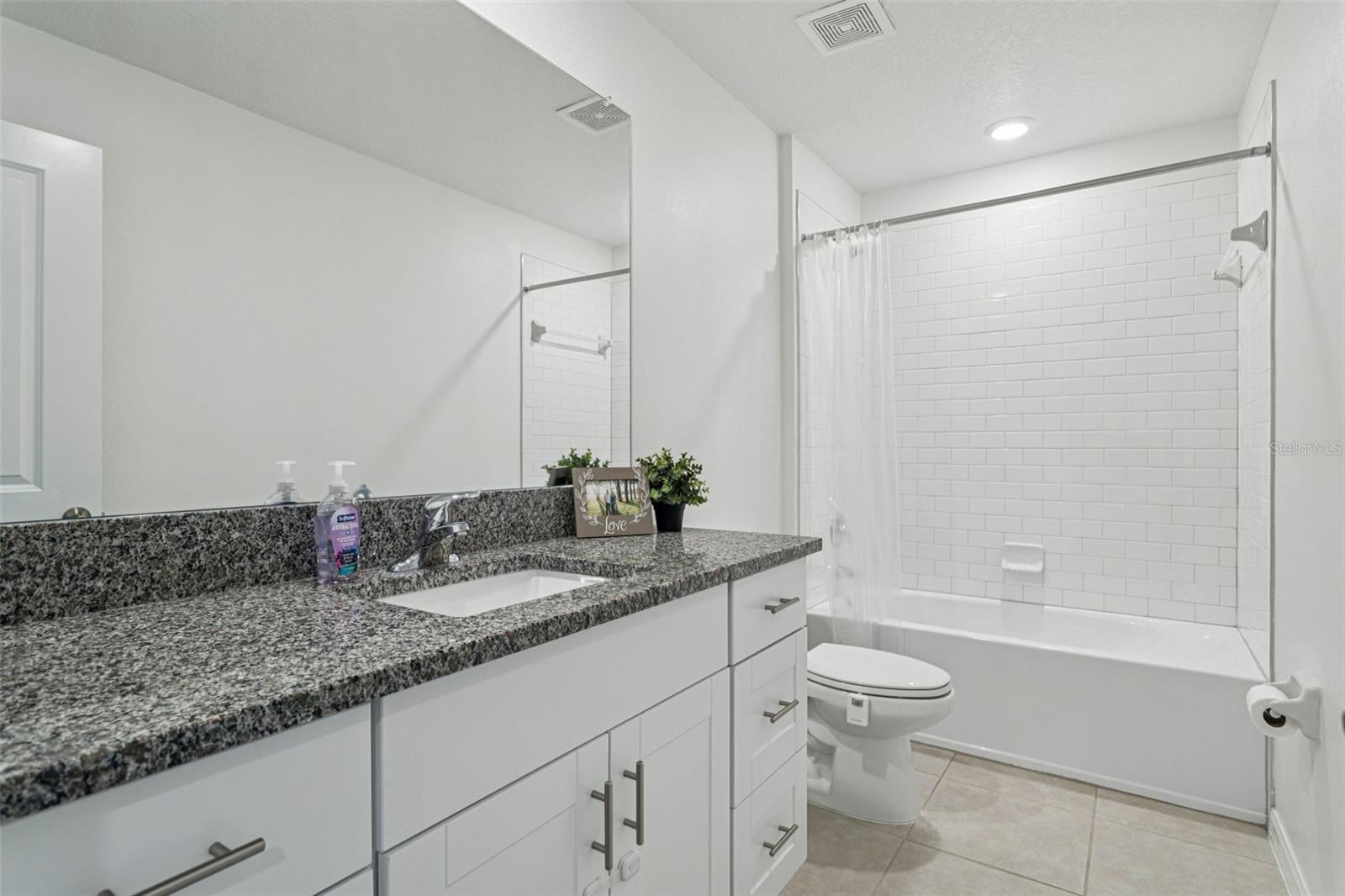 Image 24 of 34 For 11693 Lavender Loop