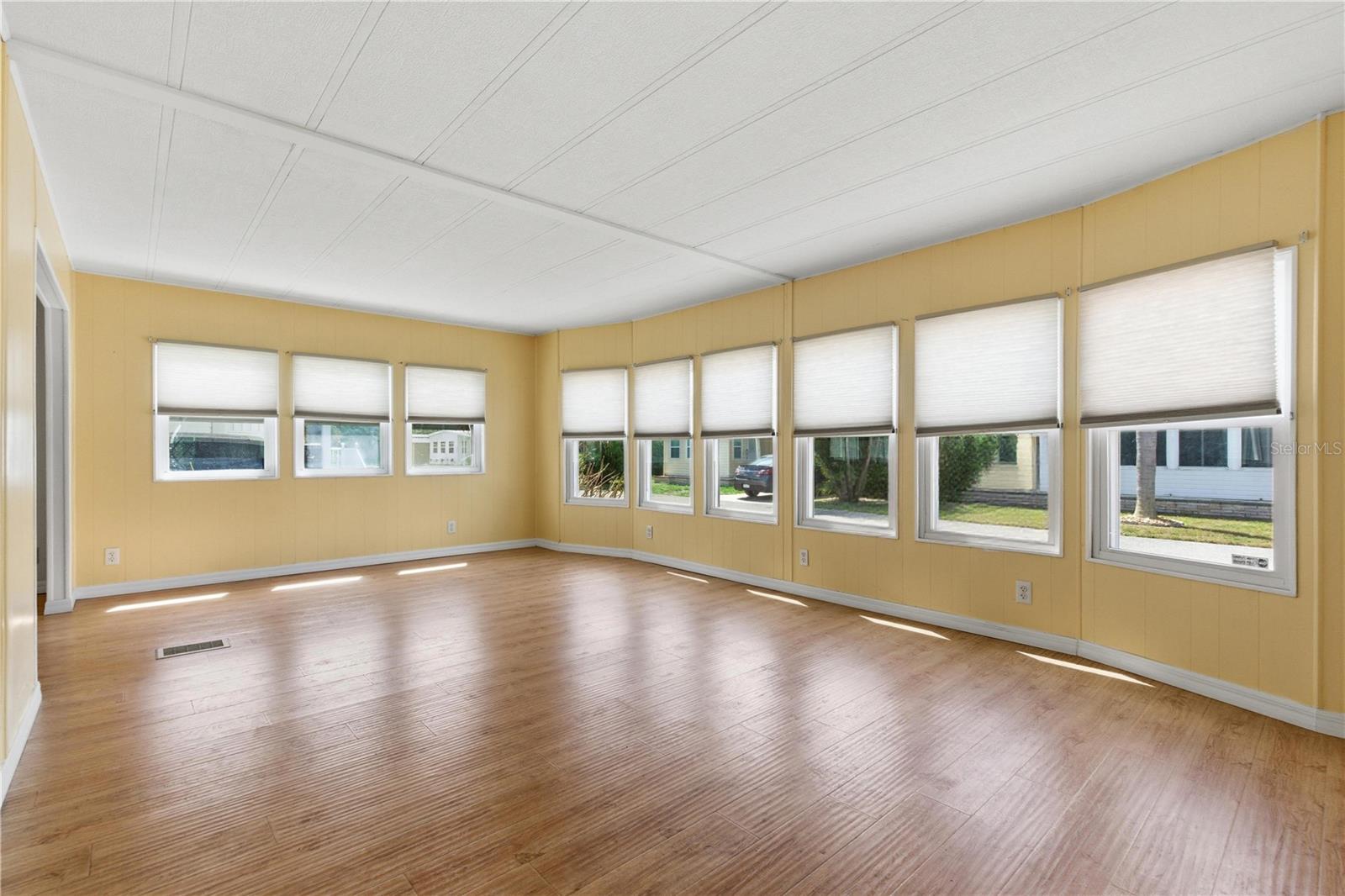 Image 13 of 46 For 808 53rd Avenue E 246