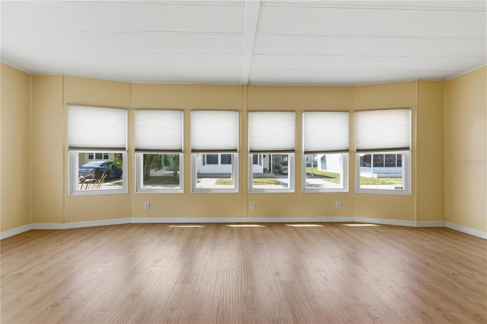 Image 17 of 46 For 808 53rd Avenue E 246