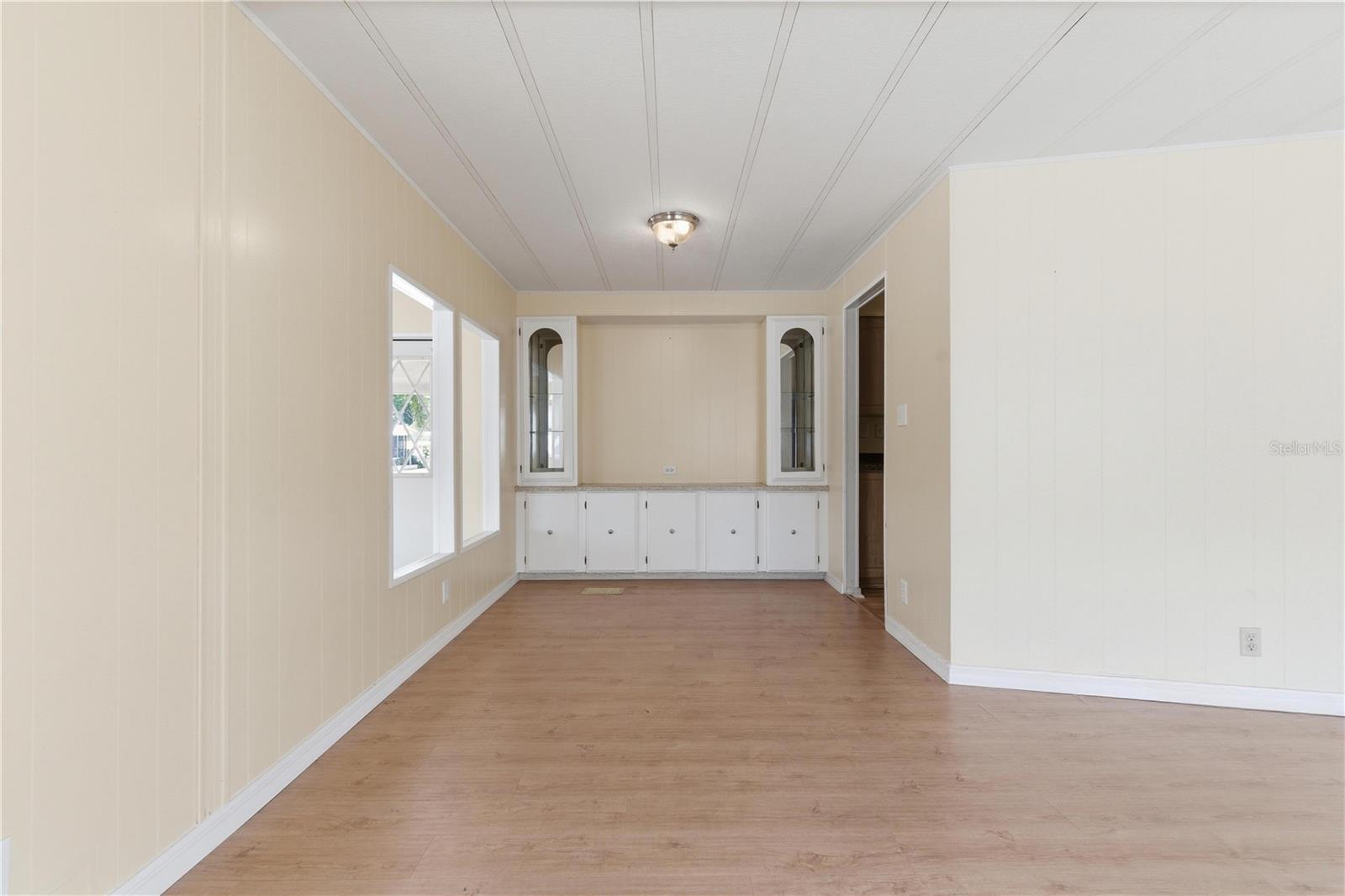 Image 18 of 46 For 808 53rd Avenue E 246