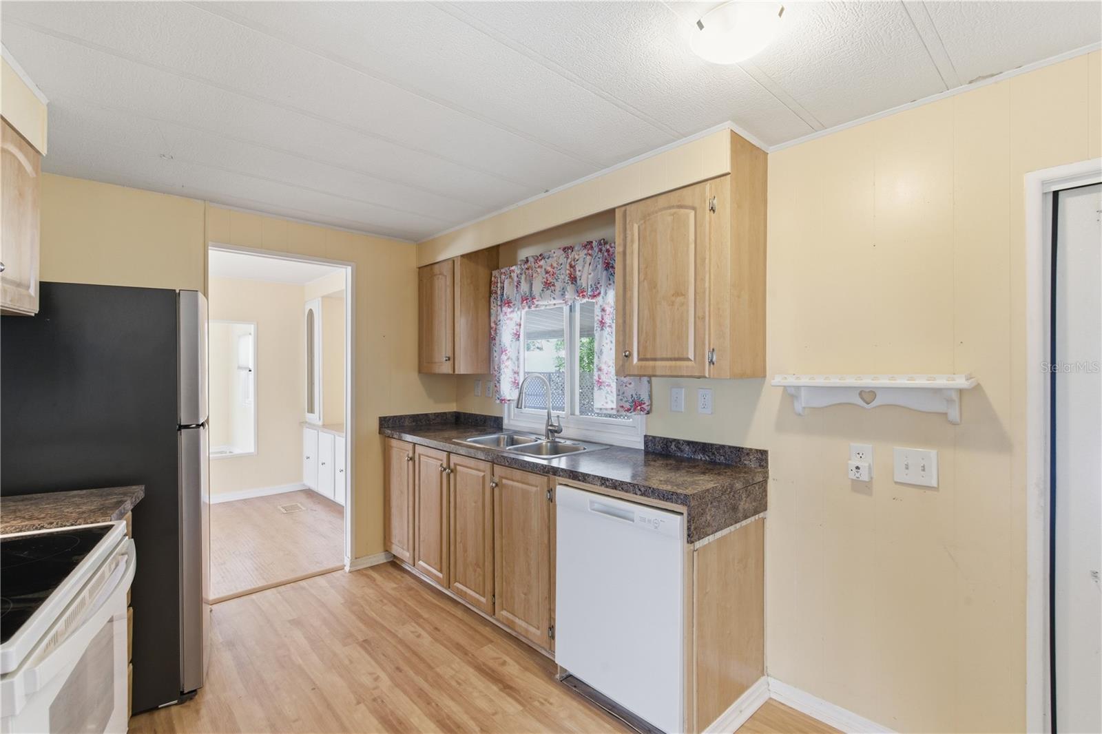 Image 22 of 46 For 808 53rd Avenue E 246