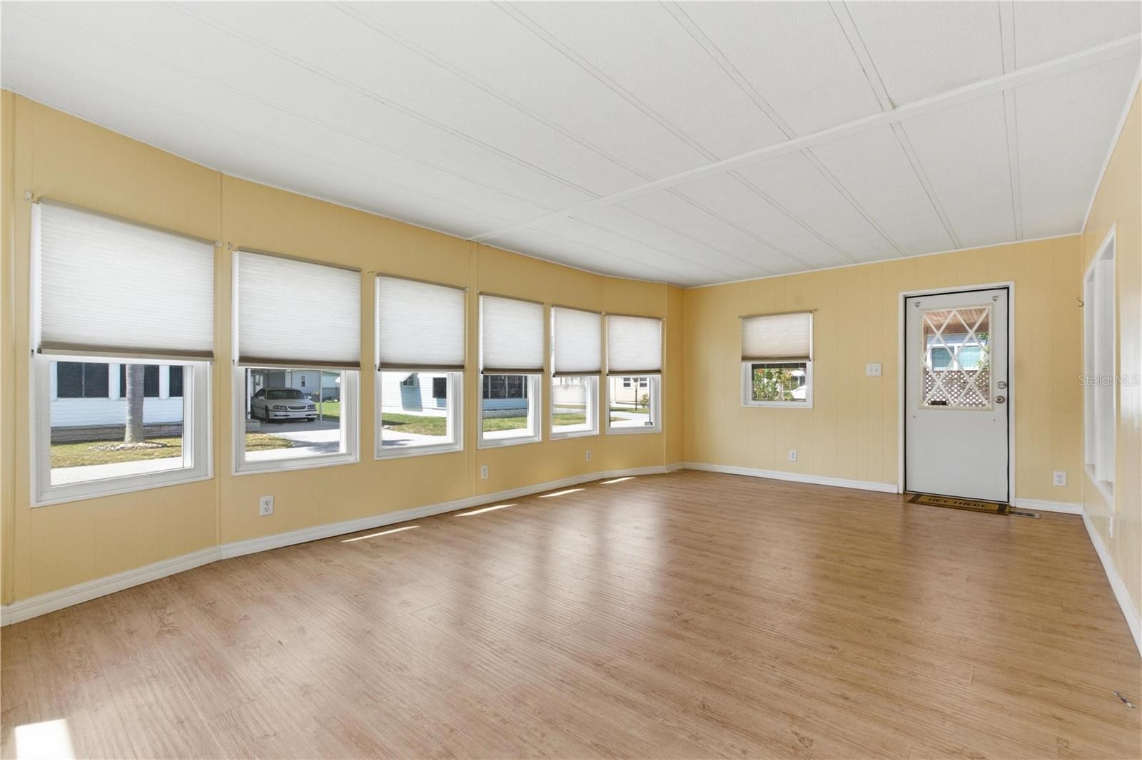 Image 3 of 46 For 808 53rd Avenue E 246