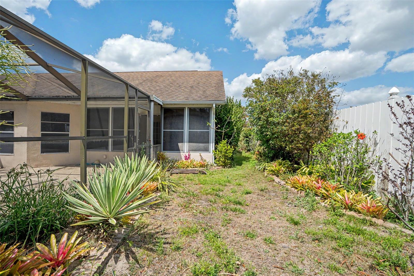 Image 30 of 38 For 7612 High Pines Court