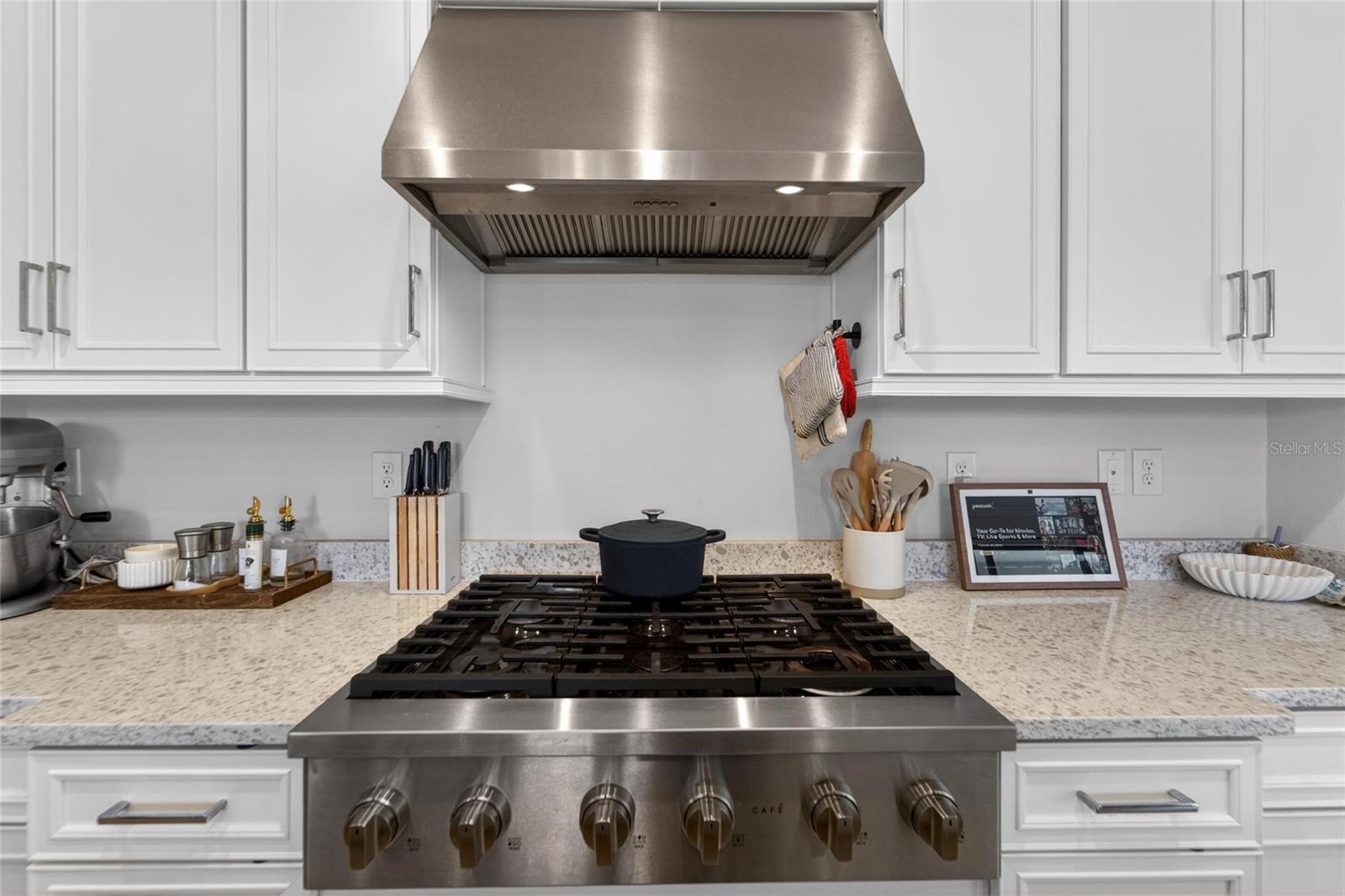 Image 21 of 76 For 7121 Estero Court