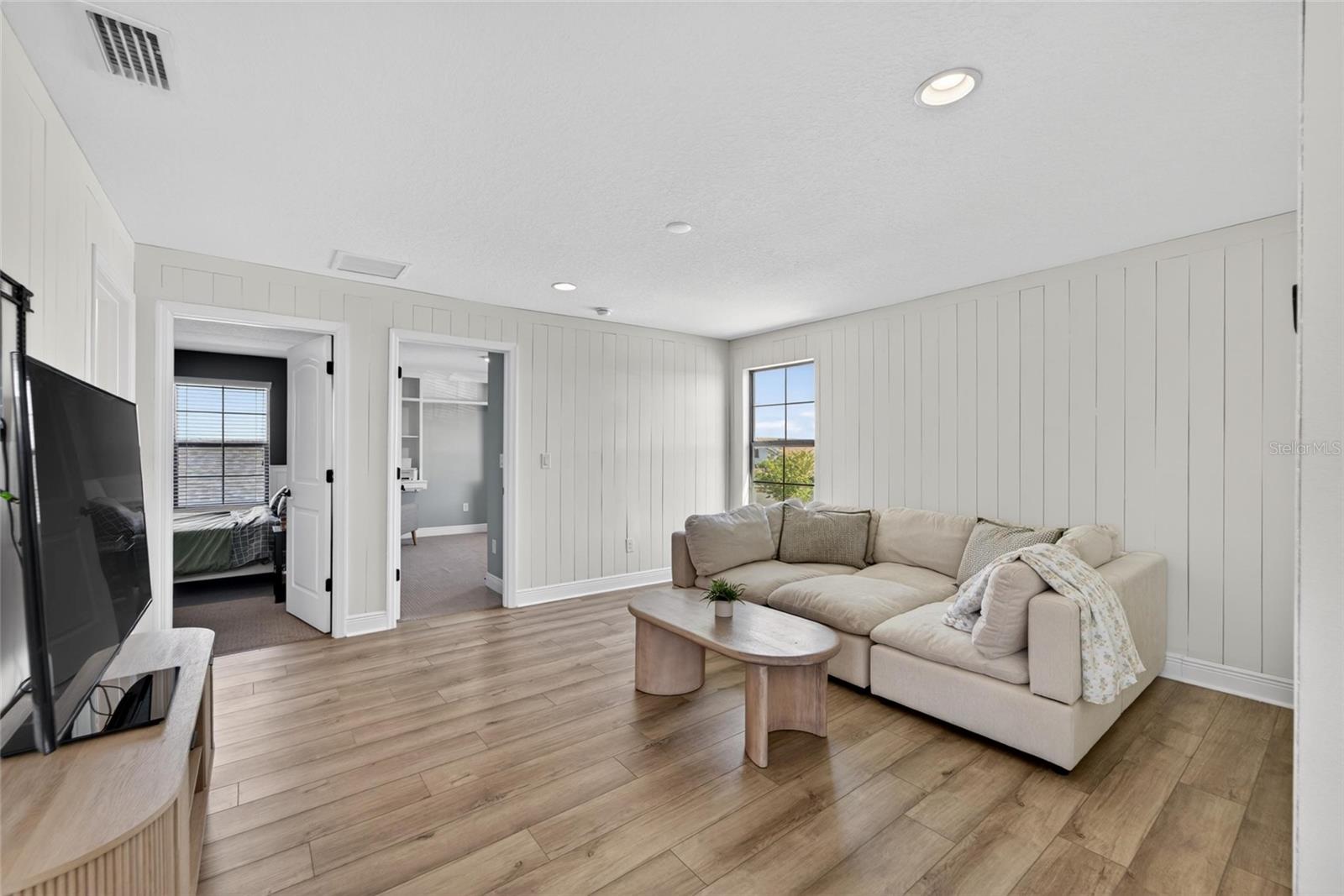 Image 25 of 76 For 7121 Estero Court