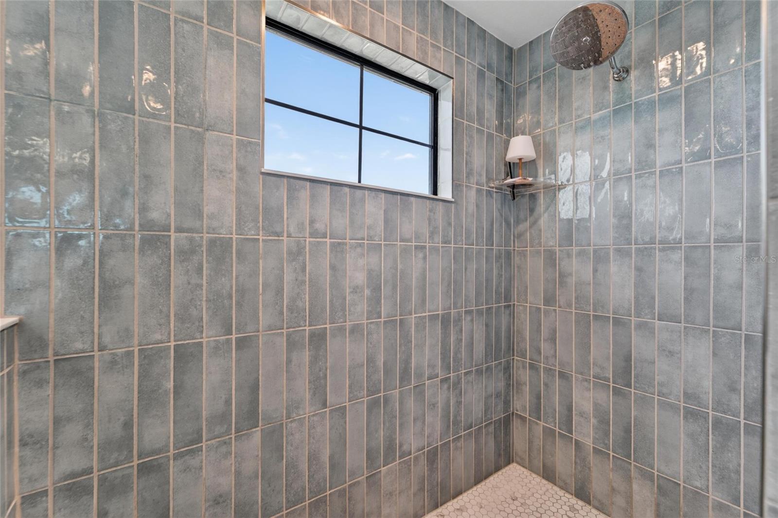 Image 32 of 76 For 7121 Estero Court