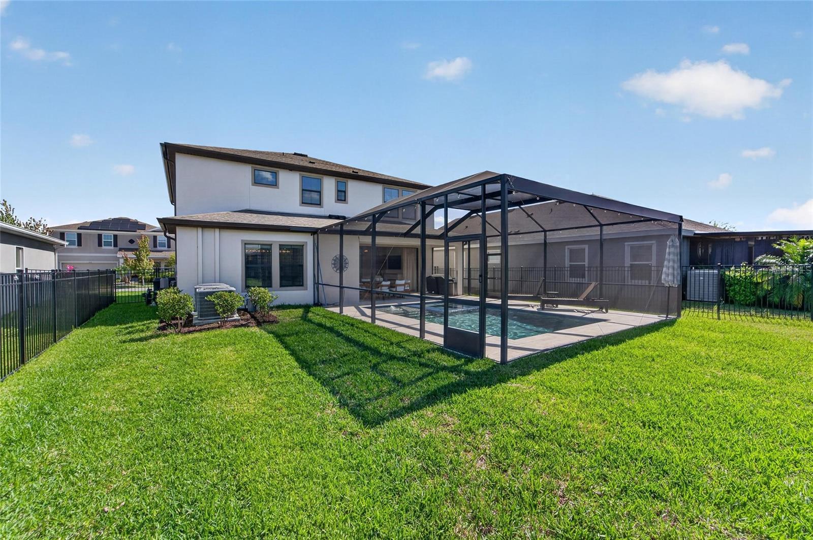 Image 44 of 76 For 7121 Estero Court