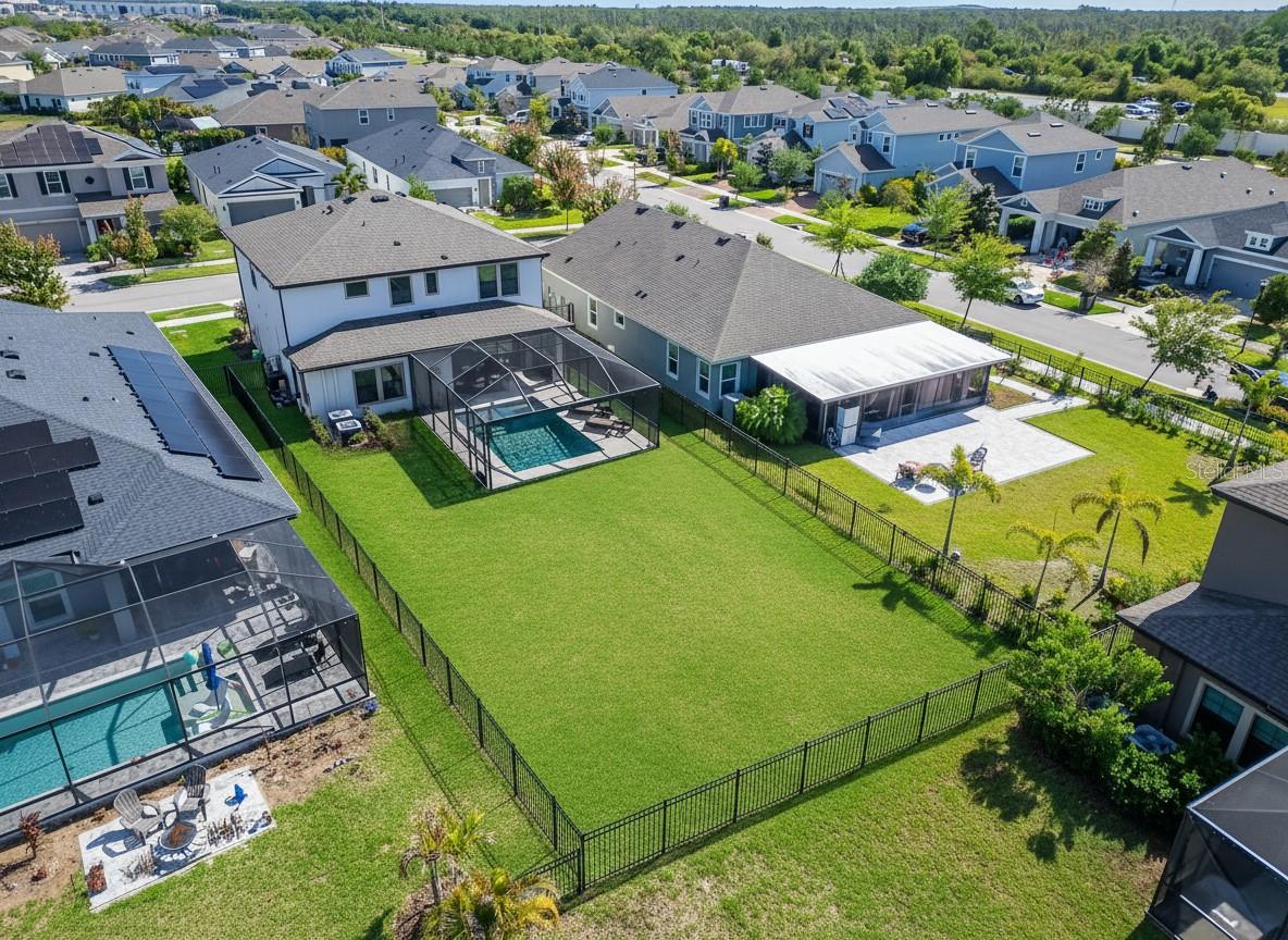 Image 9 of 76 For 7121 Estero Court