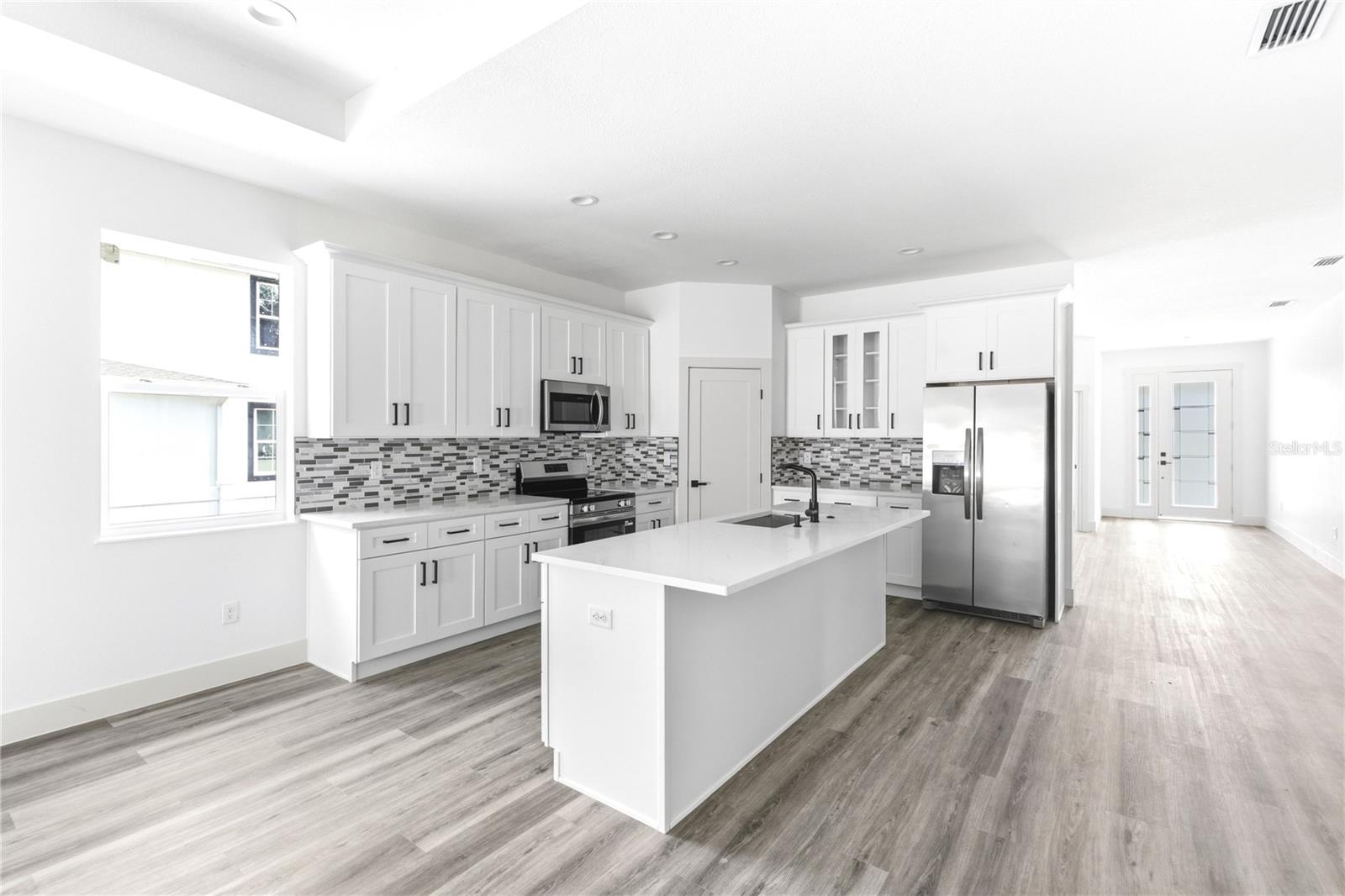 Image 18 of 42 For 2601 70th Street