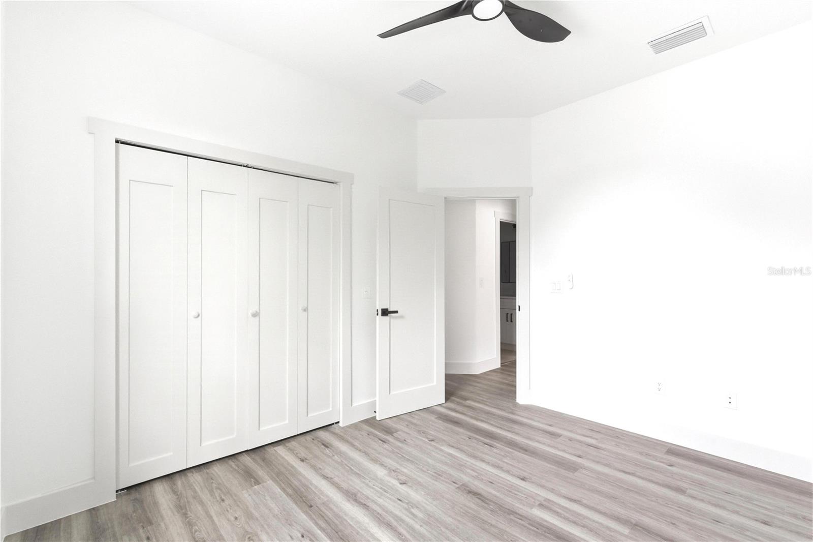 Image 26 of 42 For 2601 70th Street