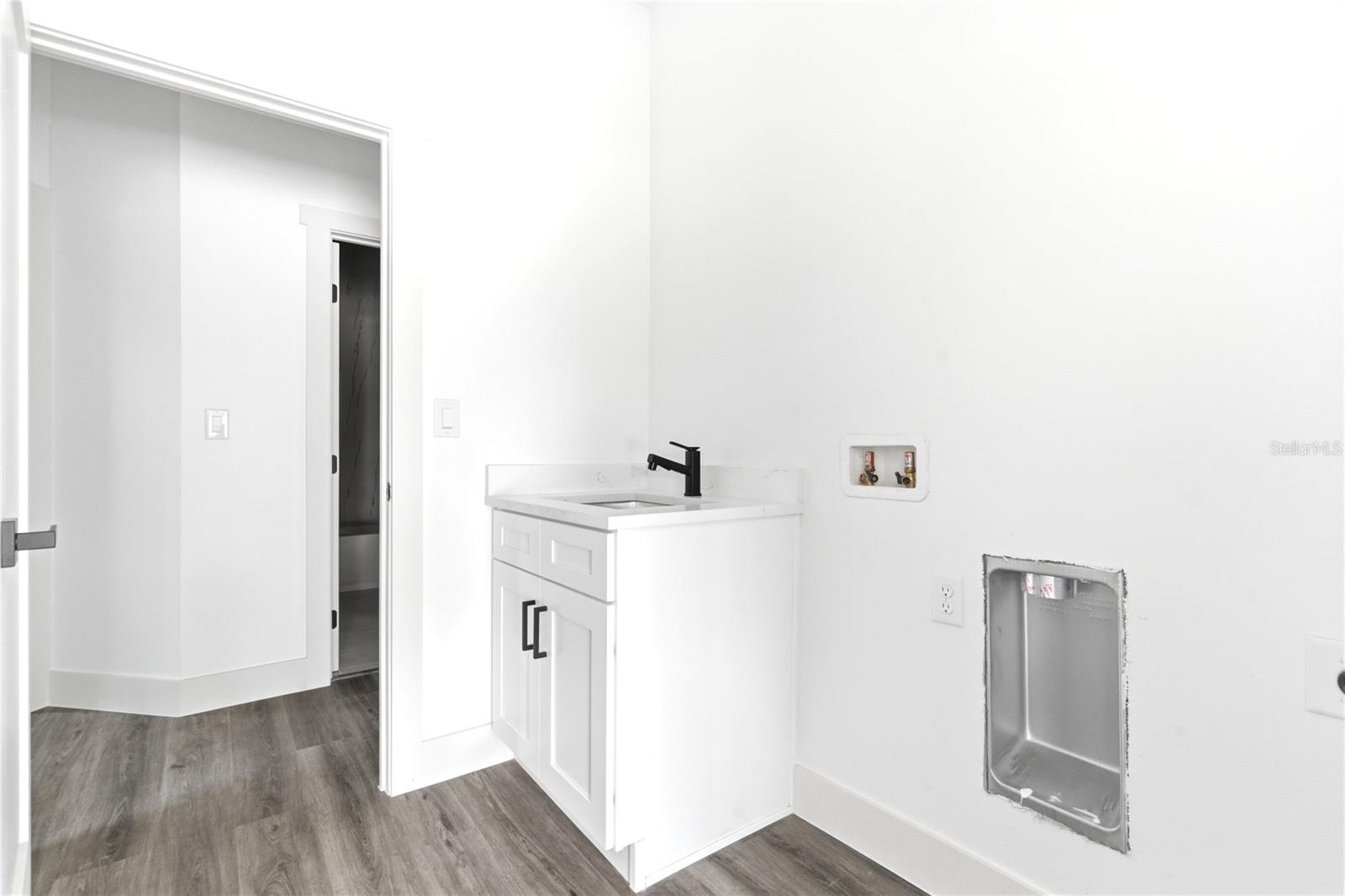 Image 28 of 42 For 2601 70th Street