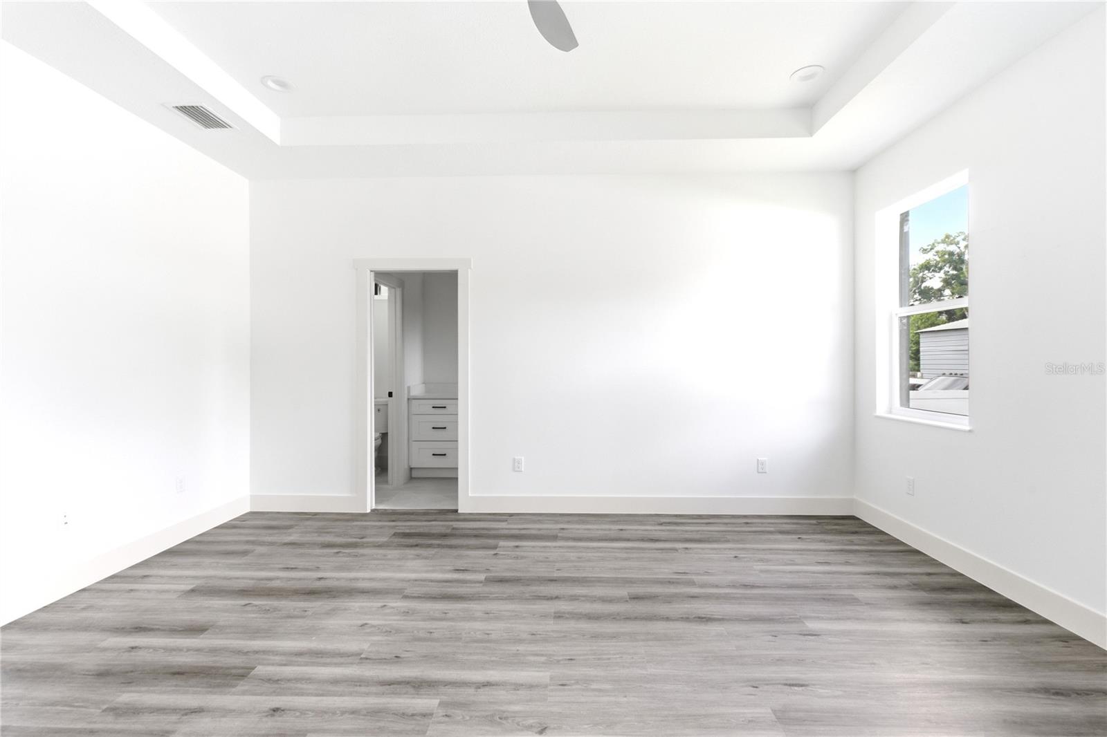 Image 32 of 42 For 2601 70th Street