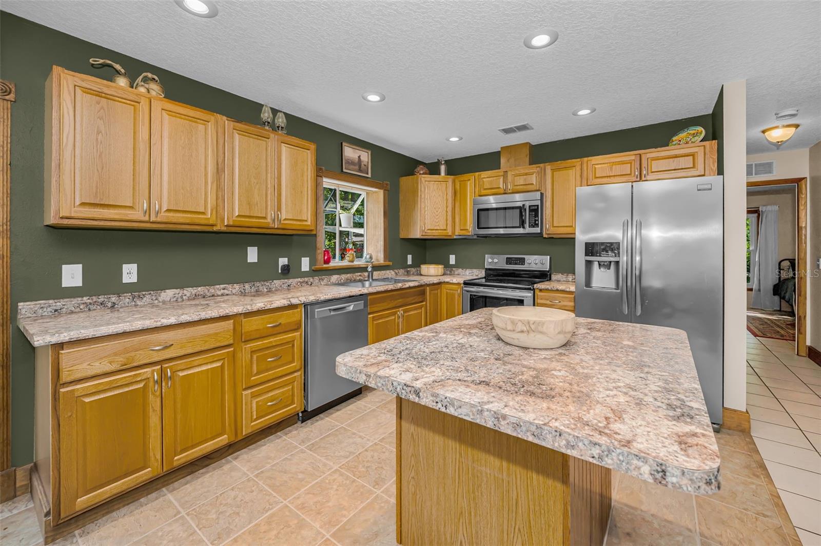 Image 11 of 66 For 4130 Racers Way