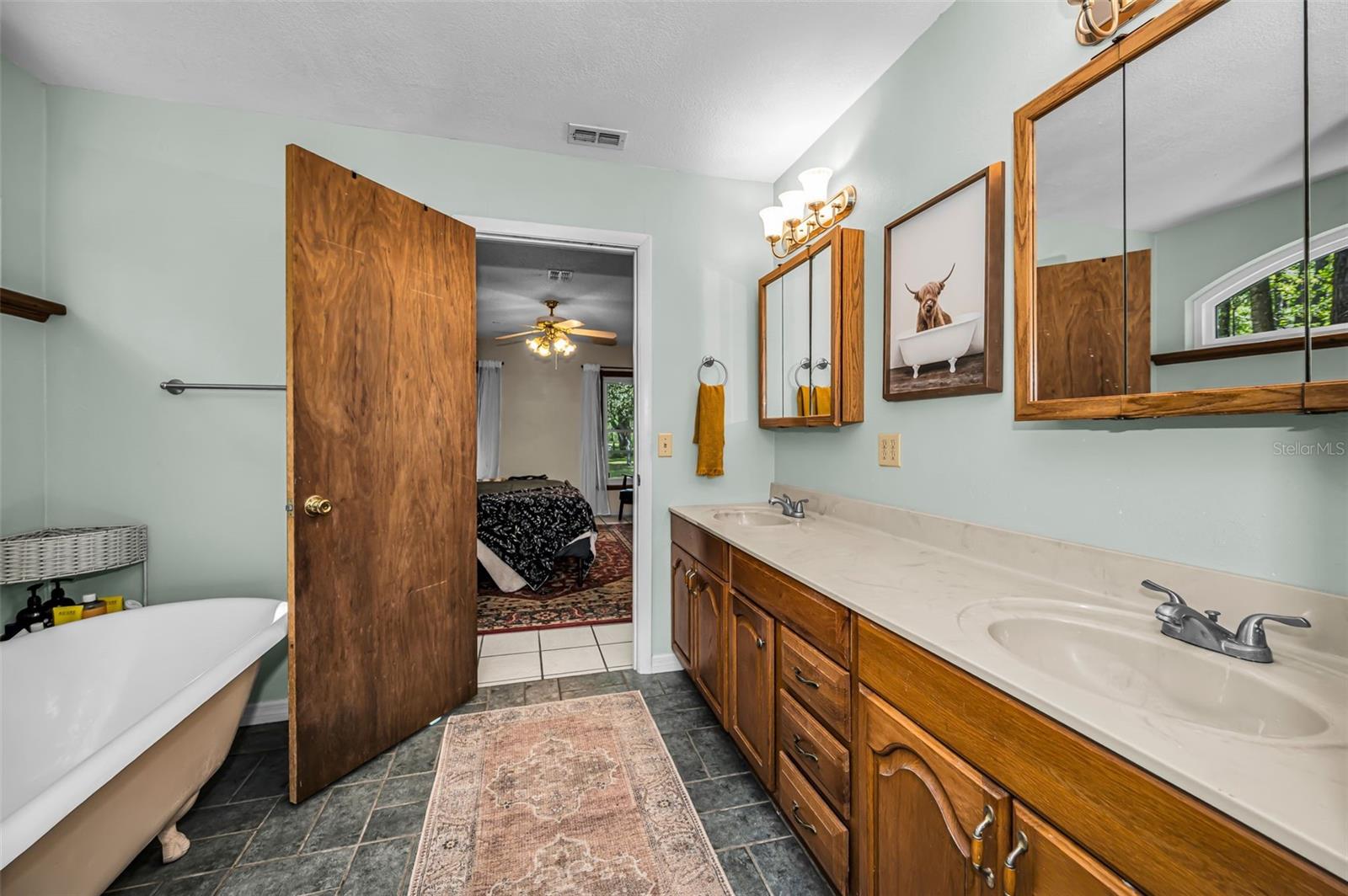 Image 19 of 66 For 4130 Racers Way