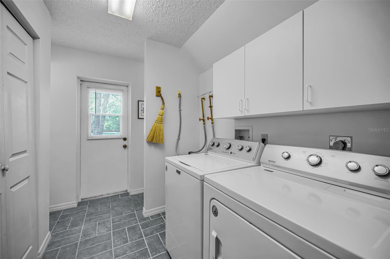 Image 20 of 66 For 4130 Racers Way