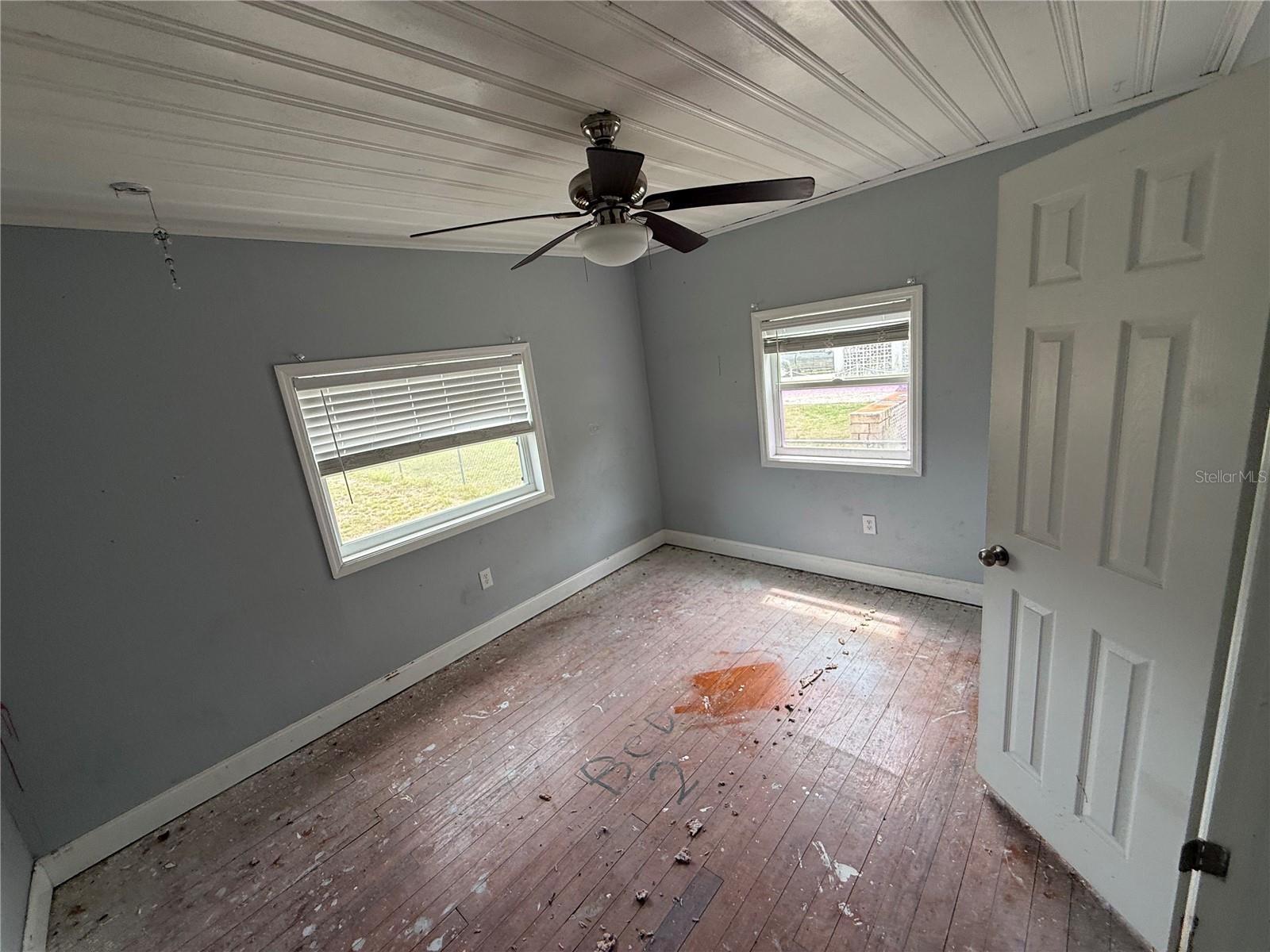 Image 12 of 17 For 5926 Crafton Drive