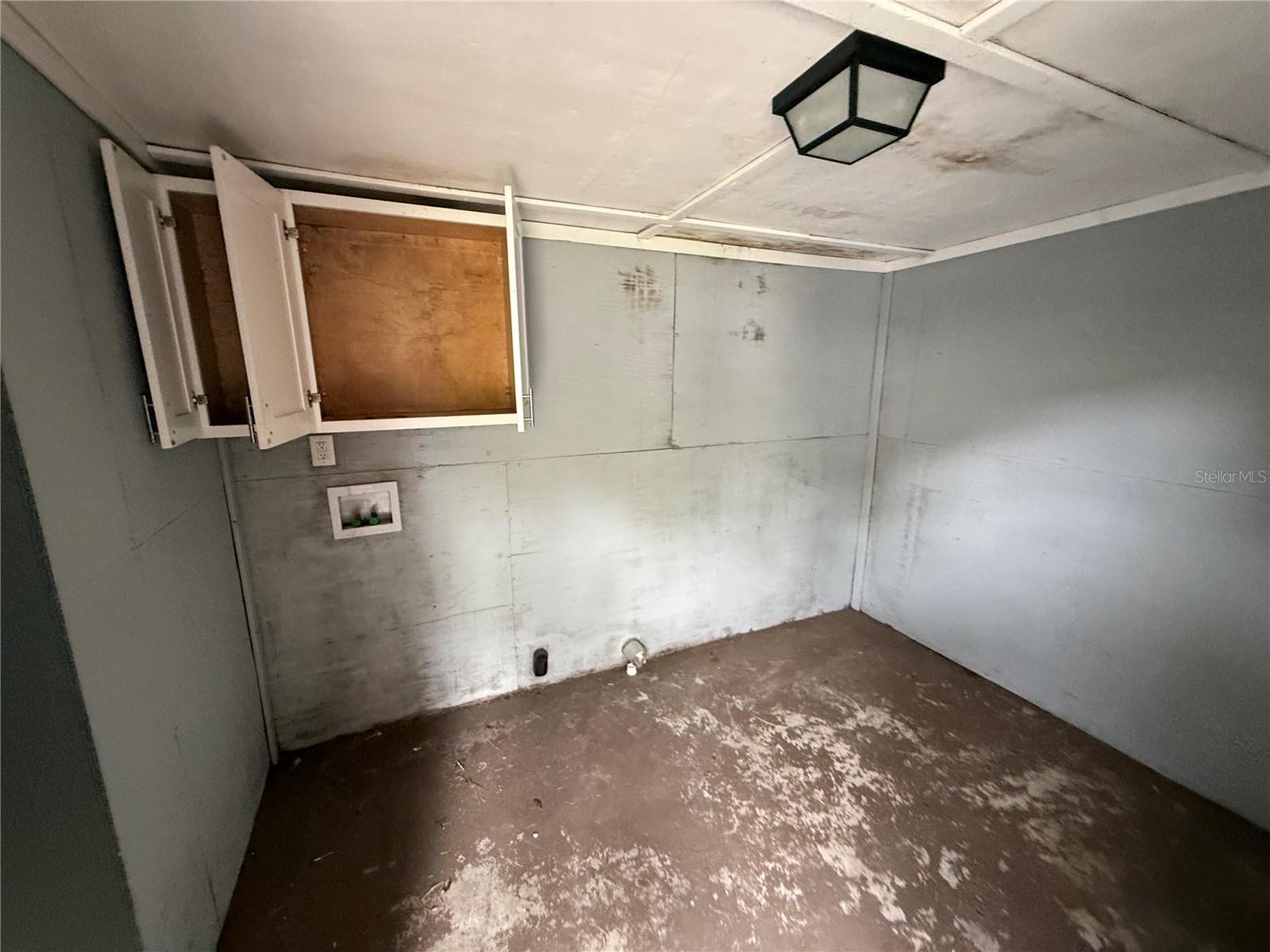 Image 3 of 17 For 5926 Crafton Drive