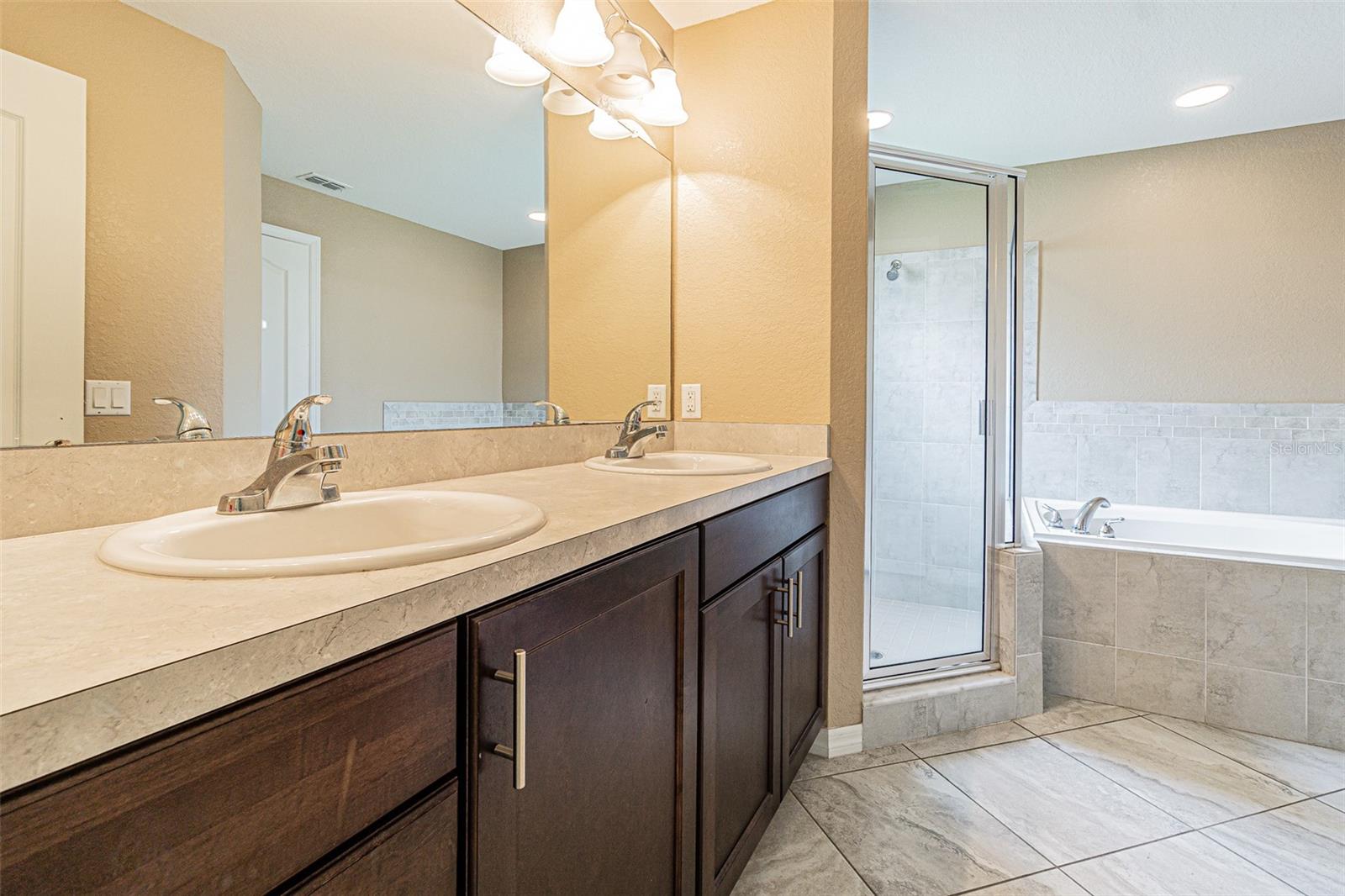 Image 13 of 30 For 1311 Evergreen Park Circle