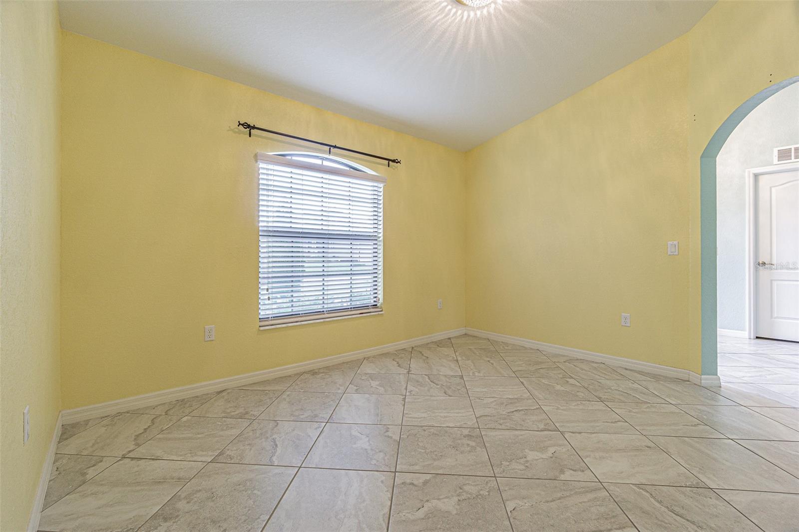 Image 16 of 30 For 1311 Evergreen Park Circle