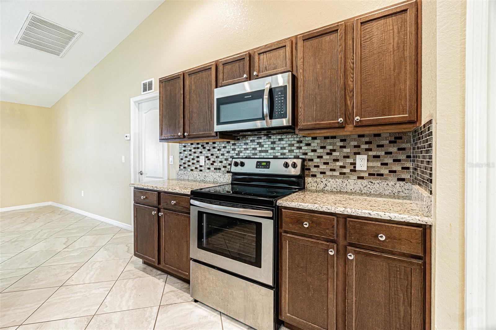 Image 6 of 30 For 1311 Evergreen Park Circle