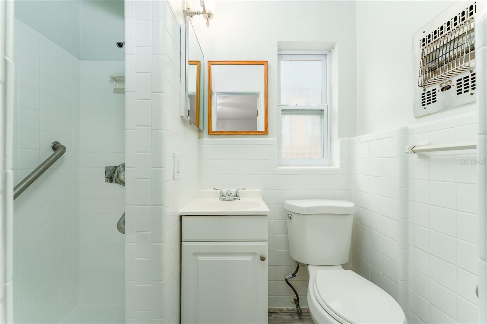 Image 19 of 49 For 811 20th Avenue N