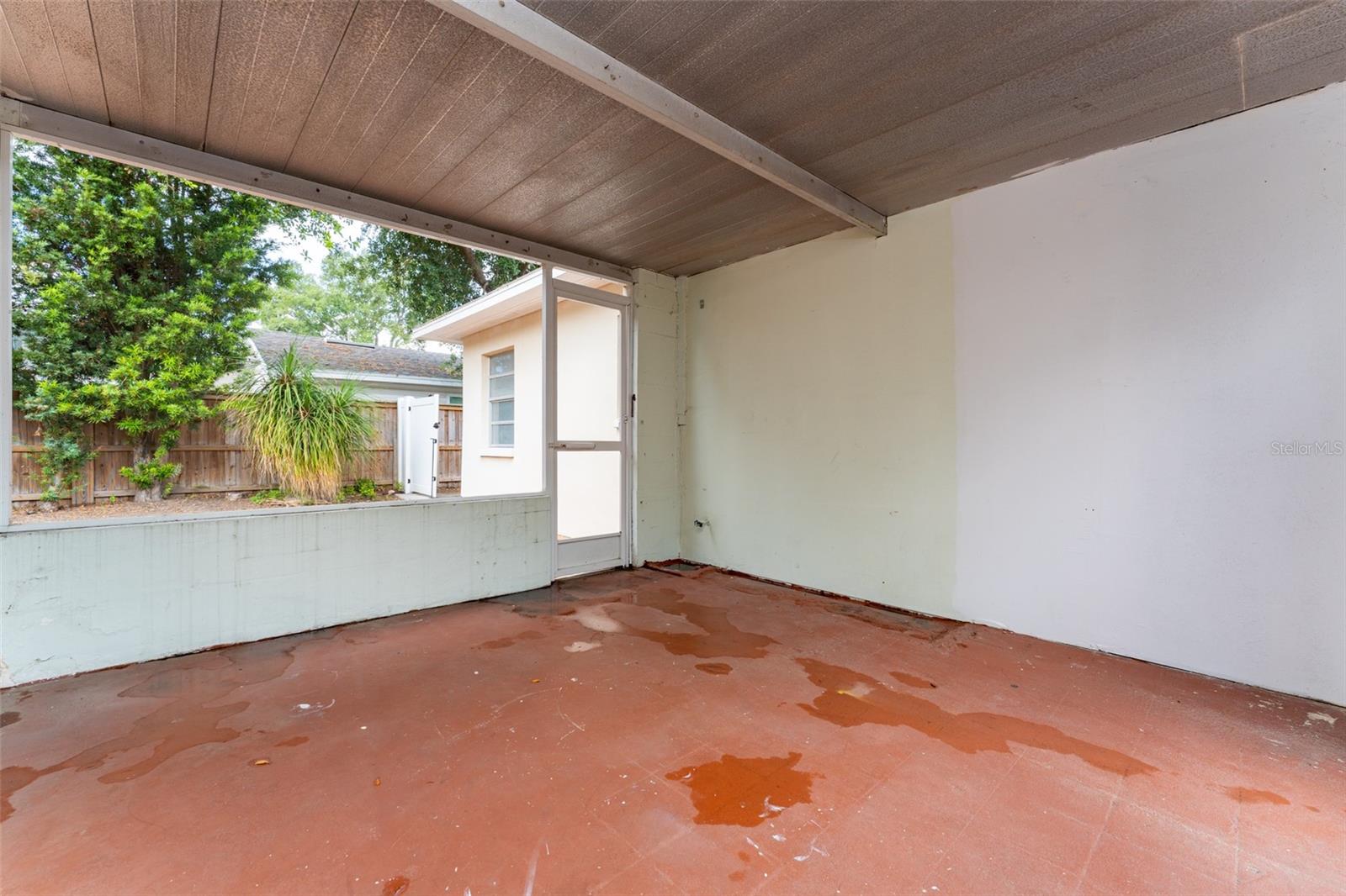 Image 20 of 49 For 811 20th Avenue N