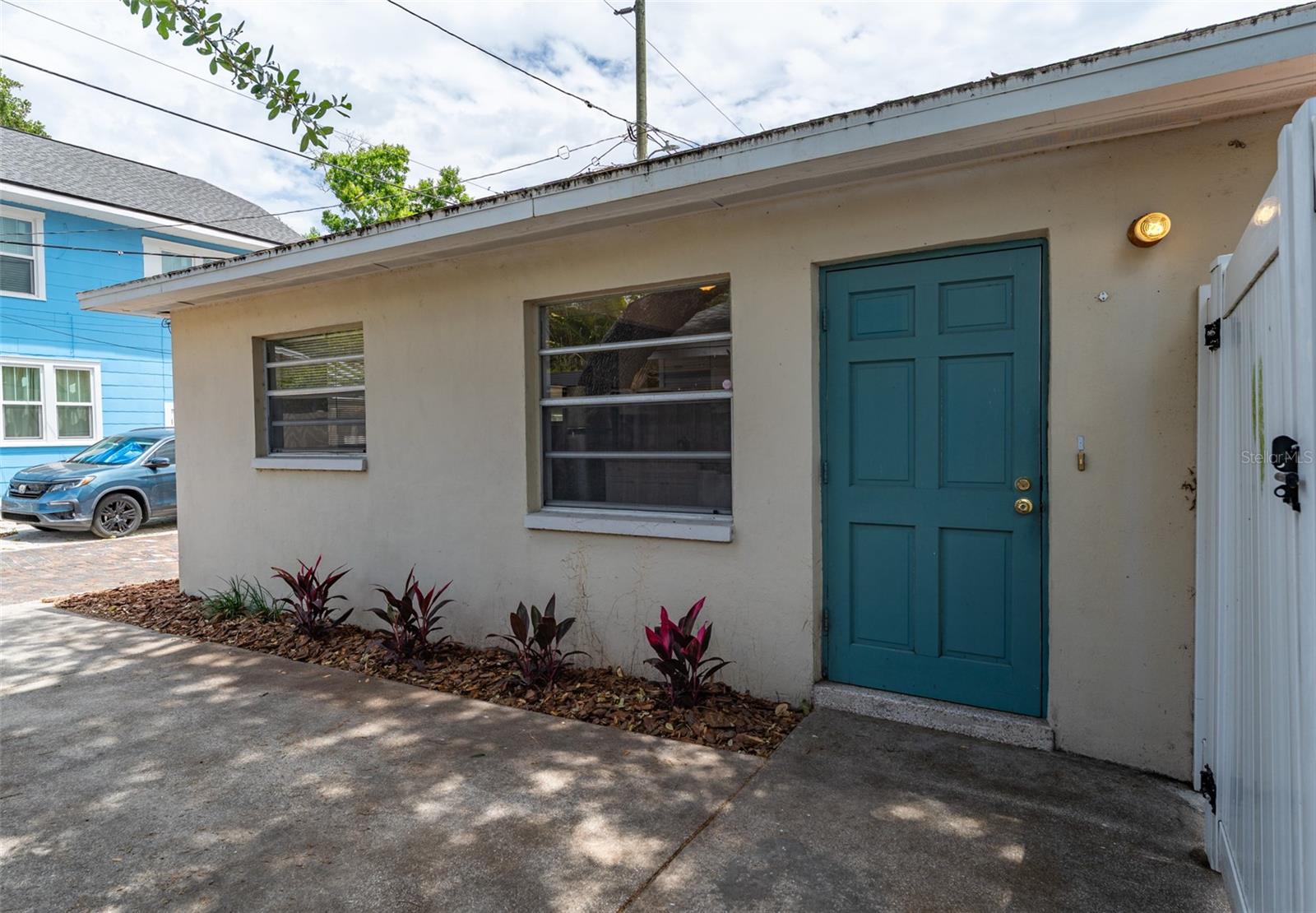 Image 27 of 49 For 811 20th Avenue N