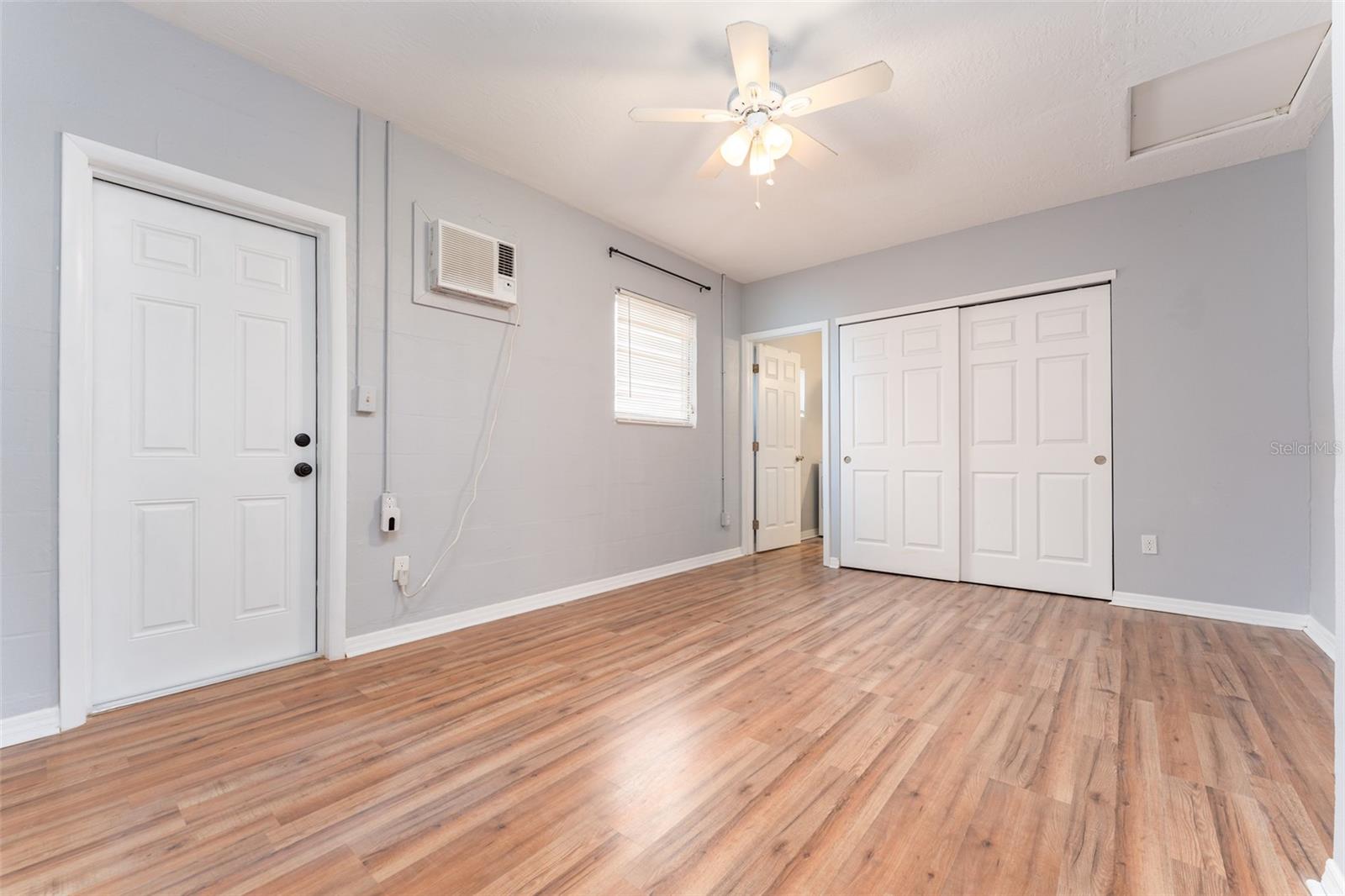 Image 33 of 49 For 811 20th Avenue N