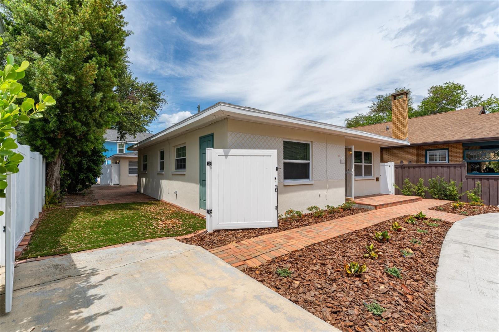 Image 39 of 49 For 811 20th Avenue N