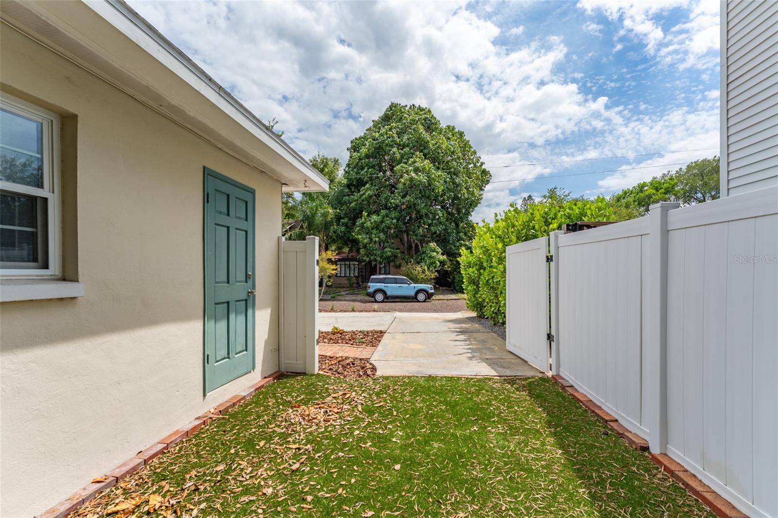 Image 44 of 49 For 811 20th Avenue N