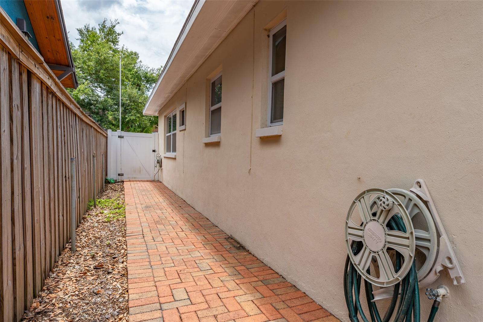 Image 45 of 49 For 811 20th Avenue N