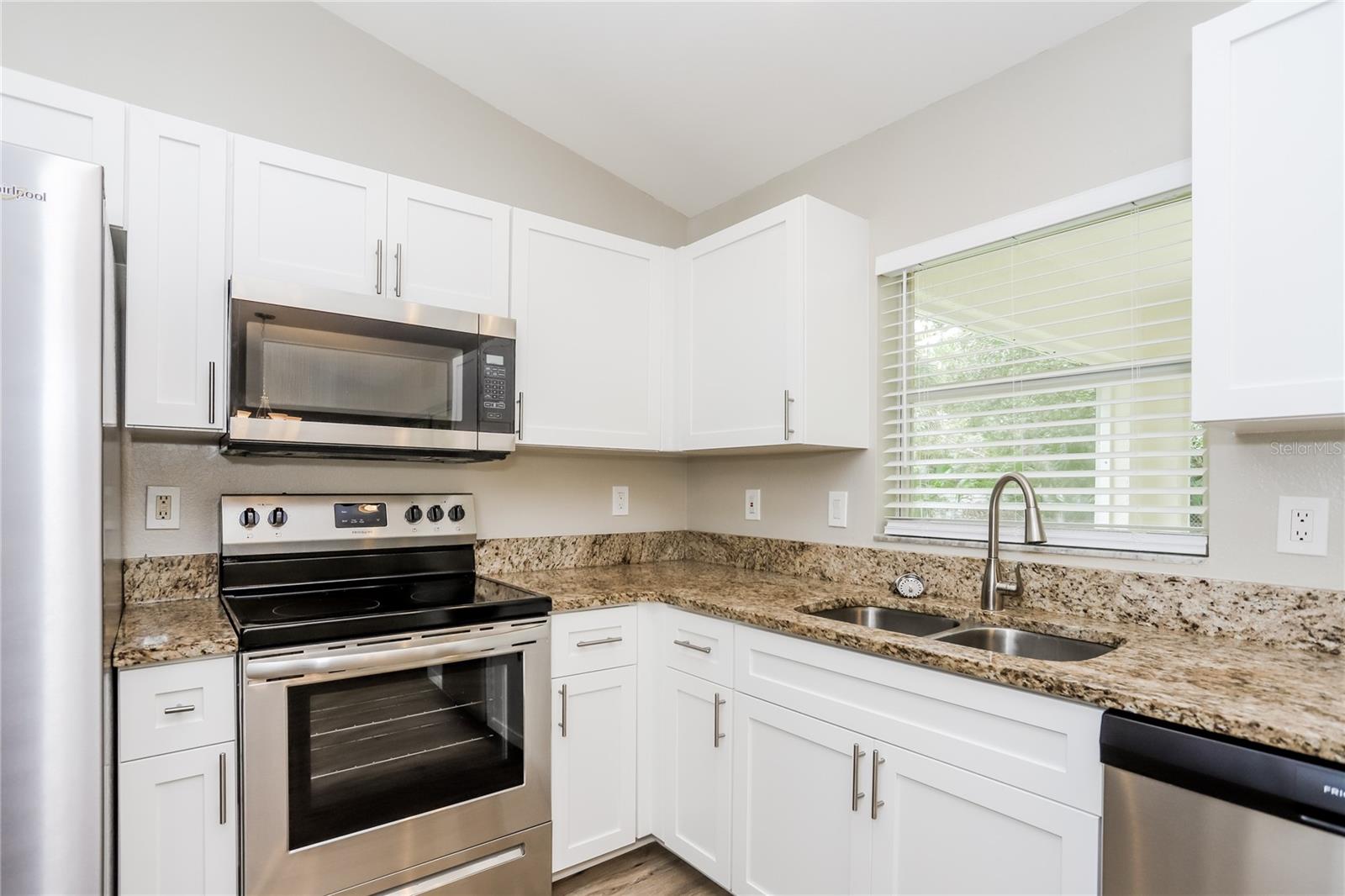 Image 4 of 15 For 2550 Comet Lane