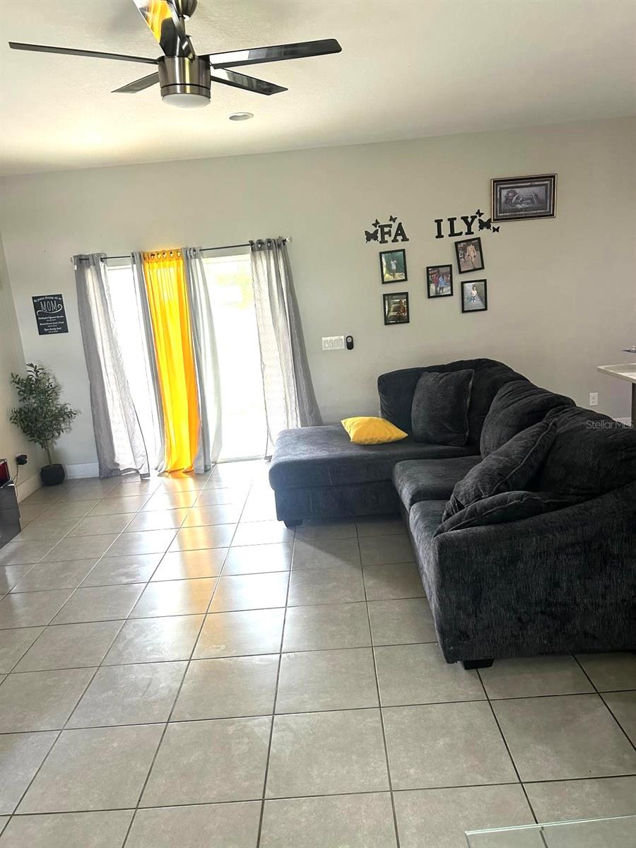 Image 13 of 16 For 305 Elderberry Court