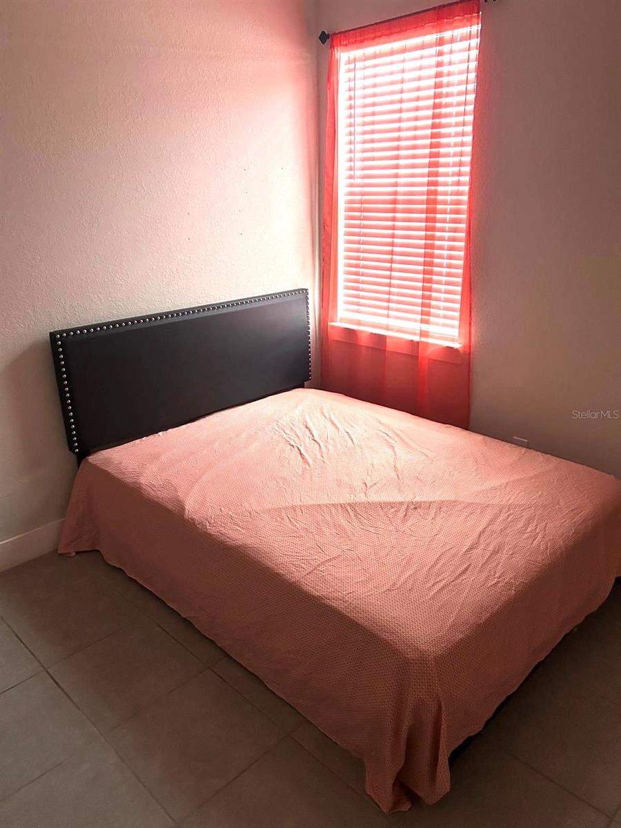 Image 8 of 16 For 305 Elderberry Court