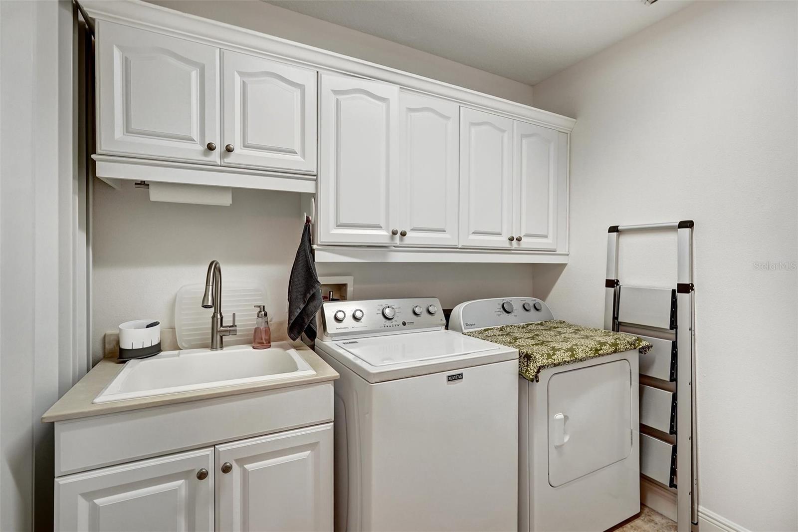 Image 33 of 40 For 5110 Manorwood Drive 3d