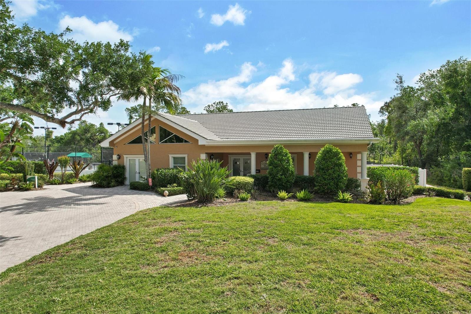 Image 36 of 40 For 5110 Manorwood Drive 3d