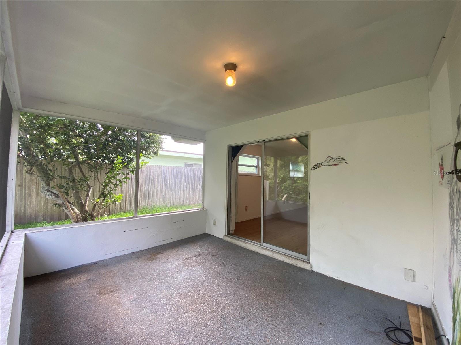 Image 23 of 33 For 2084 Ridgelane Road