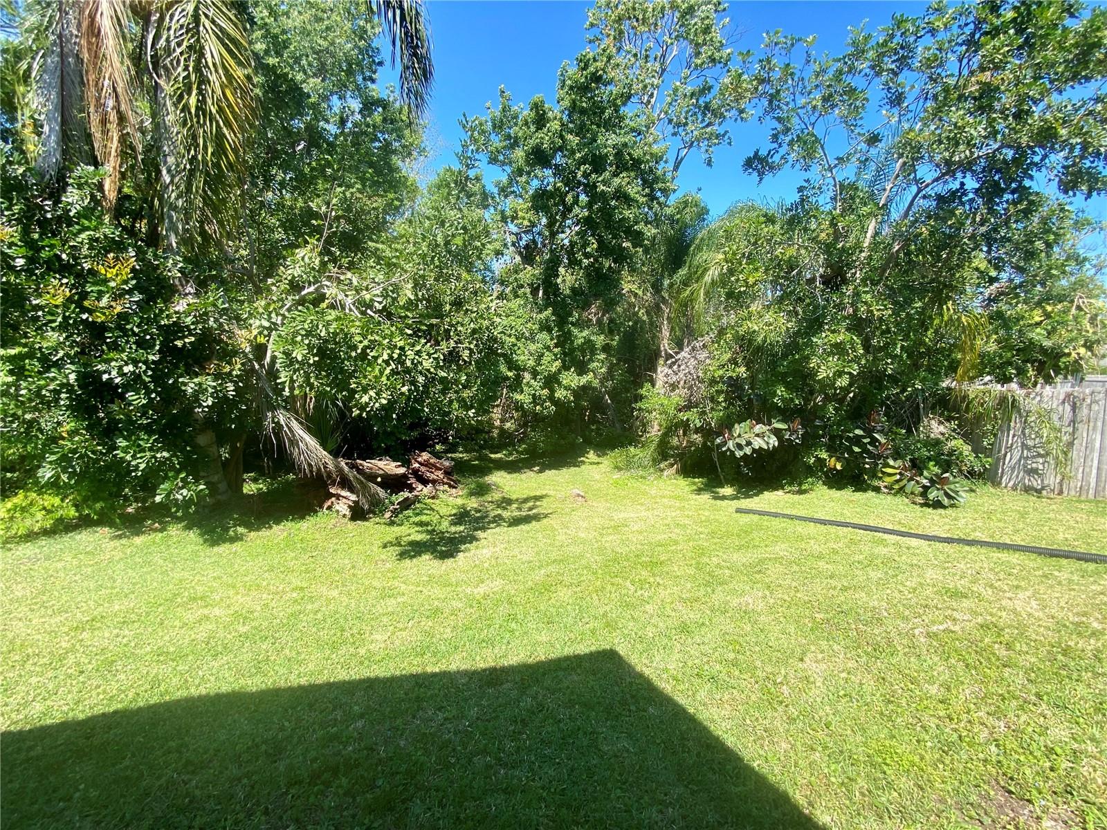 Image 24 of 33 For 2084 Ridgelane Road